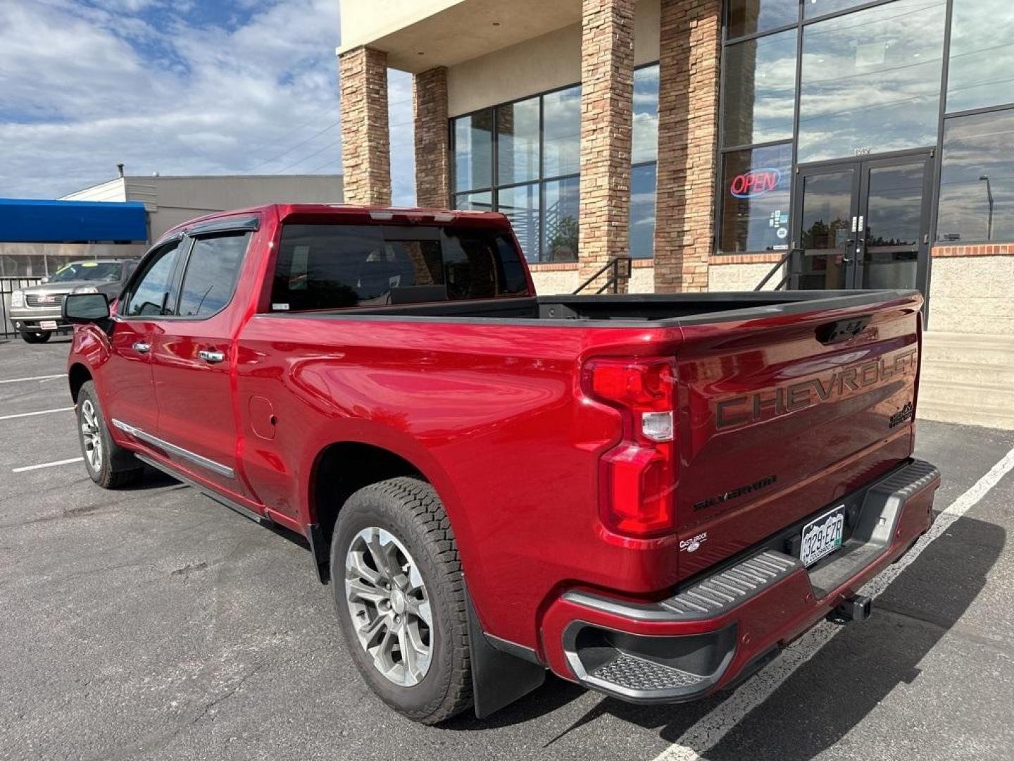 2023 Radiant Red Tintcoat /Jet Black Chevrolet Silverado 1500 High Country (3GCUDJE80PG) with an 3.0L I6 engine, Automatic transmission, located at 8595 Washington St., Thornton, CO, 80229, (303) 287-5511, 39.852348, -104.978447 - 2023 Chevrolet Silverado 1500 3.0 Diesel in like new condition. Fully loaded! <br>All Cars Have Clean Titles And Are Serviced Before Sale., CarfaxOne Owner, No Accidents, Apple/Android Car Play, All Books and Keys, Blind Spot Monitoring, Backup Camera, Leather, Collision Warning, Heated and Ventilat - Photo#8