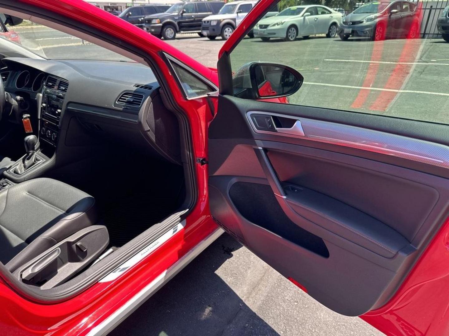 2019 Tornado Red /Black Volkswagen Golf Alltrack TSI S (3VWH17AU9KM) with an 1.8L TSI engine, Automatic transmission, located at 8595 Washington St., Thornton, CO, 80229, (303) 287-5511, 39.852348, -104.978447 - 2019 Volkswagen Golf Alltrack All Wheel Drive and One Owner.<br><br>All Cars Have Clean Titles And Are Serviced Before Sale., Apple/Android Car Play, New Tires, Backup Camera, Leather, Heated Seats, Non Smoker, AWD.<br><br>D1 Auto NEVER charges dealer fees! All cars have clean titles and have been i - Photo#19