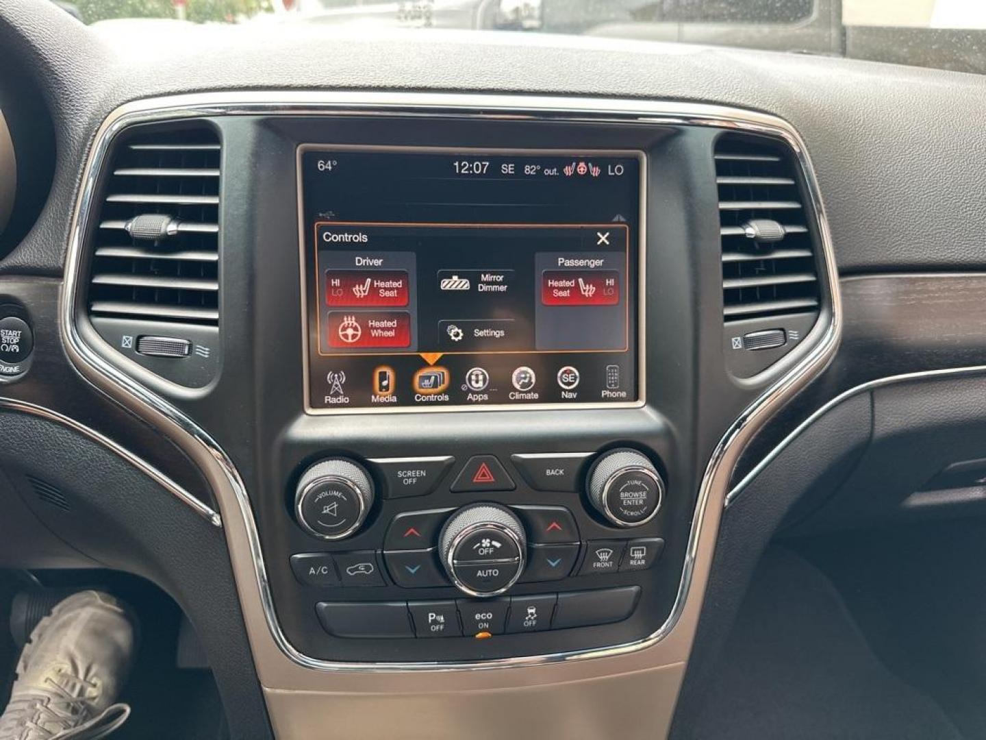 2014 Billet Silver Metallic Clearcoat /Black Jeep Grand Cherokee Limited (1C4RJFBG7EC) with an 3.6L V6 Flex Fuel 24V VVT engine, Automatic transmission, located at 8595 Washington St., Thornton, CO, 80229, (303) 287-5511, 39.852348, -104.978447 - 2014 Jeep Grand Cherokee, One Owner, Colorado car and a non smoker, non pet car. Limited, 4x4 with very low miles and in excellent condition. Fully serviced including new tires. <br>All Cars Have Clean Titles And Are Serviced Before Sale., All Books and Keys, New Tires, Backup Camera, Leather, Heate - Photo#11