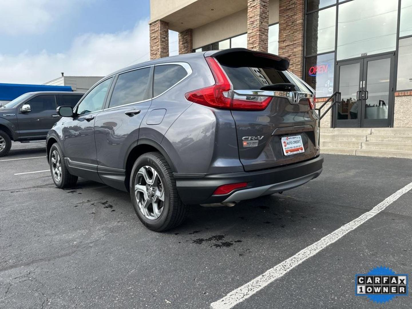 2017 Lunar Silver Metallic /Gray Honda CR-V EX-L (5J6RW2H85HL) with an 1.5L I4 DOHC 16V engine, CVT transmission, located at 8595 Washington St., Thornton, CO, 80229, (303) 287-5511, 39.852348, -104.978447 - 2017 Honda CR-V E-XL, Clean Title with very low miles!<br><br>All Cars Have Clean Titles And Are Serviced Before Sale., Blind Spot Monitoring, Backup Camera, Leather, Heated Seats, Bluetooth/ With Bluetooth Audio, New Brakes, AWD, Power moonroof.<br>D1 Auto NEVER charges dealer fees! All cars have c - Photo#7