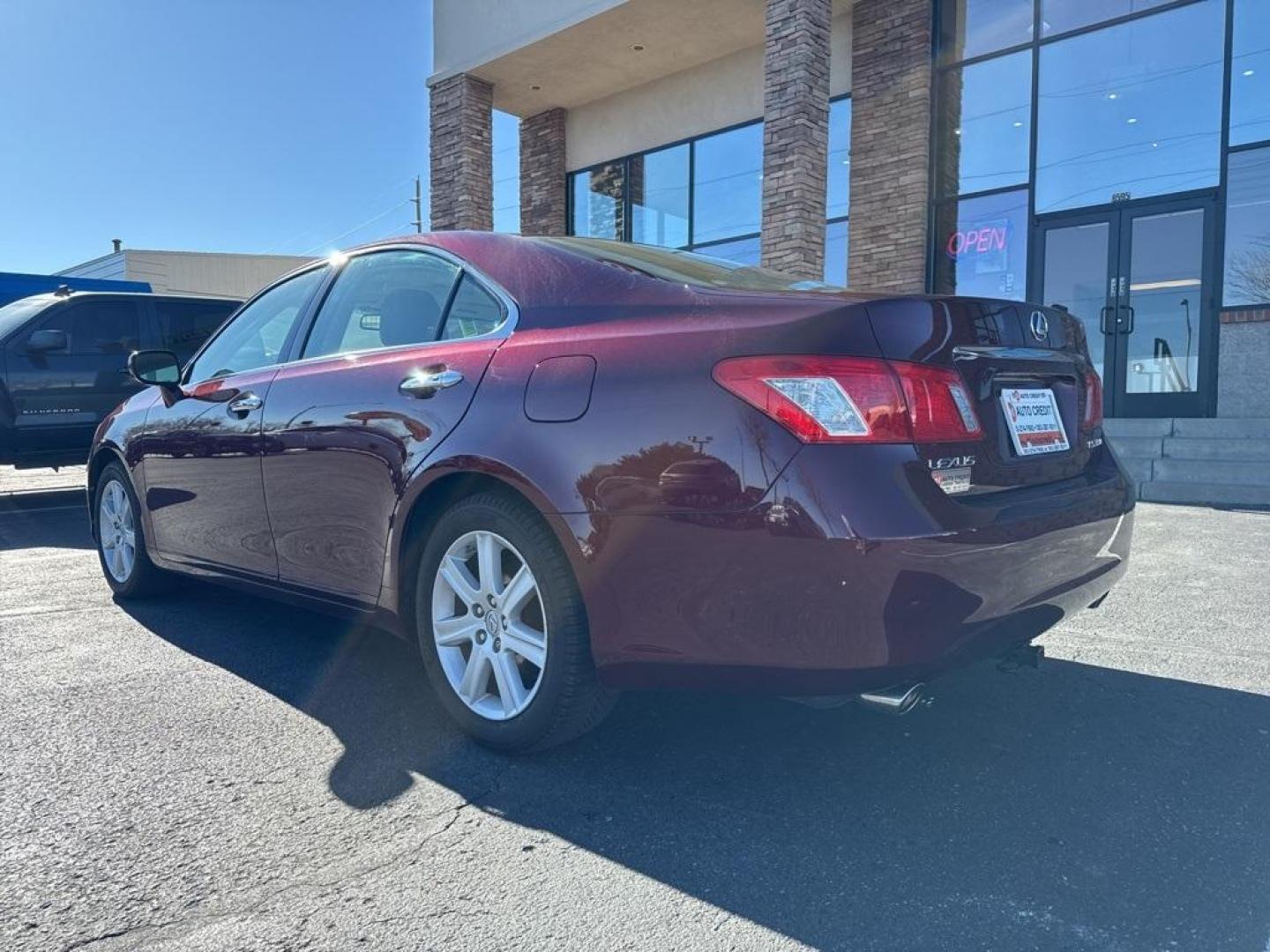 2008 Royal Ruby Metallic /Light Gray Lexus ES 350 (JTHBJ46G882) with an 3.5L V6 DOHC Dual VVT-i 24V engine, Automatic transmission, located at 8595 Washington St., Thornton, CO, 80229, (303) 287-5511, 39.852348, -104.978447 - 2008 Lexus ES FWD Light Gray Cloth.<br><br>D1 Auto NEVER charges dealer fees! All cars have clean titles and have been inspected for mechanical issues. We have financing for everyone. Good credit, bad credit, first time buyers.<br>Odometer is 7990 miles below market average!<br>Please call Lakewood - Photo#7