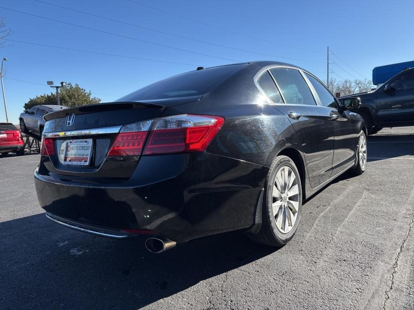 2013 Crystal Black Pearl /Parchment Honda Accord EX-L (1HGCR2F87DA) with an 2.4L I4 DOHC i-VTEC 16V engine, CVT transmission, located at 8595 Washington St., Thornton, CO, 80229, (303) 287-5511, 39.852348, -104.978447 - 2013 Honda Accord FWD FWD, Parchment Leather.<br><br>D1 Auto NEVER charges dealer fees! All cars have clean titles and have been inspected for mechanical issues. We have financing for everyone. Good credit, bad credit, first time buyers.<br><br>Please call Lakewood Location 303-274-7692 or Thornton - Photo#4