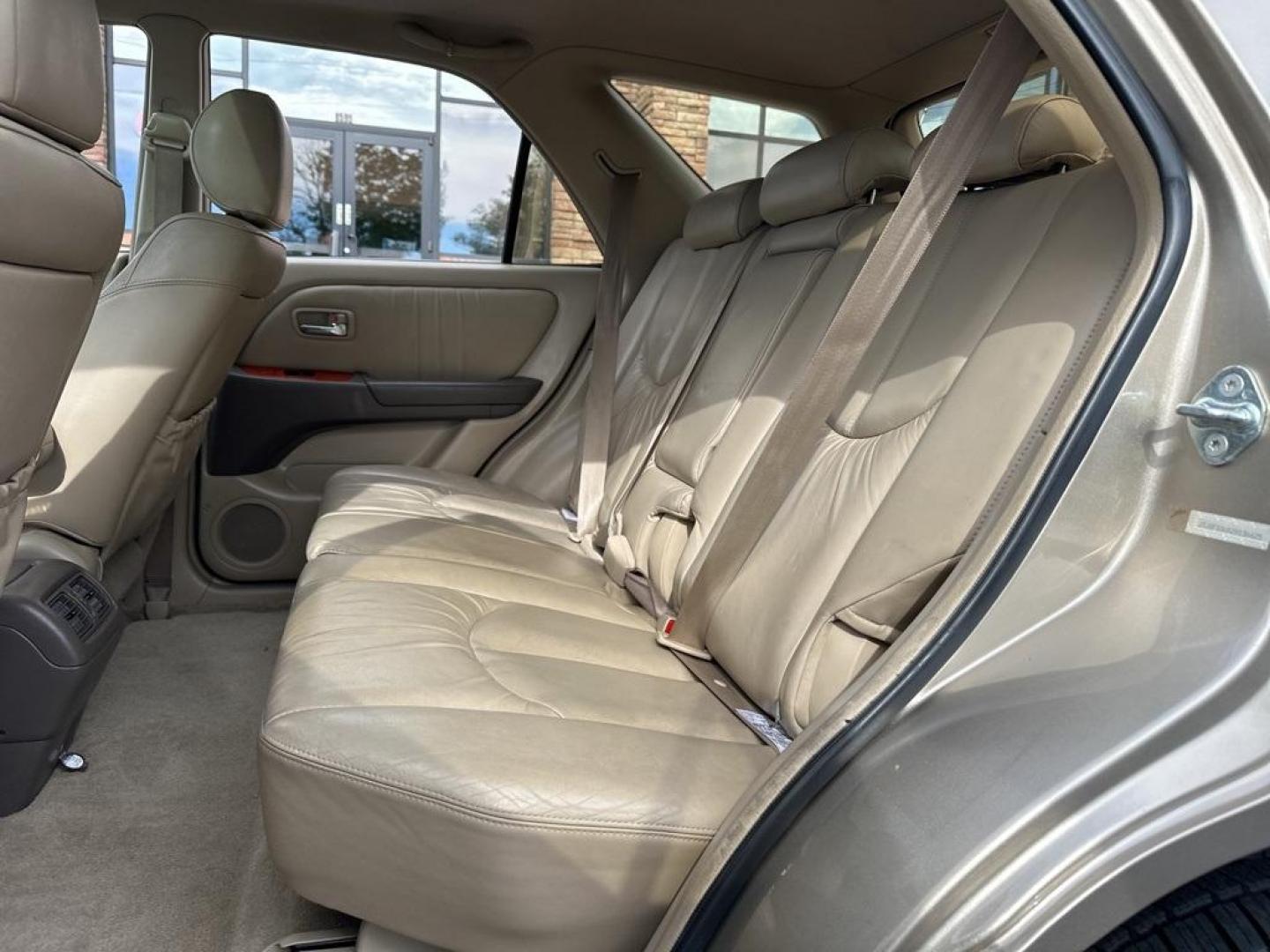 2002 Burnished Gold Metallic /Ivory Lexus RX 300 (JTJGF10U820) with an 3.0L V6 SMPI DOHC engine, Automatic transmission, located at 8595 Washington St., Thornton, CO, 80229, (303) 287-5511, 39.852348, -104.978447 - 2002 Lexus RX<br><br>D1 Auto NEVER charges dealer fees! All cars have clean titles and have been inspected for mechanical issues. We have financing for everyone. Good credit, bad credit, first time buyers.<br>Clean CARFAX.<br>Please call Lakewood Location 303-274-7692 or Thornton 303-287-5511 to sch - Photo#15