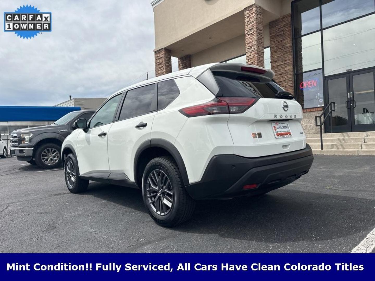 2021 Glacier White /Charcoal Nissan Rogue S (5N1AT3AB0MC) with an 2.5L I4 DOHC 16V engine, CVT transmission, located at 8595 Washington St., Thornton, CO, 80229, (303) 287-5511, 39.852348, -104.978447 - 2021 Nissan Rogue One Owner, This car still smells new and has 2 keys and owners manuals. You wont find one in better condition. All Wheel Drive, backup camera with backup sensors, Apple/Android CarPlay ,New Tires and ready for Colorado! Excellent condition inside and out. <br><br>All Cars Have Clea - Photo#7