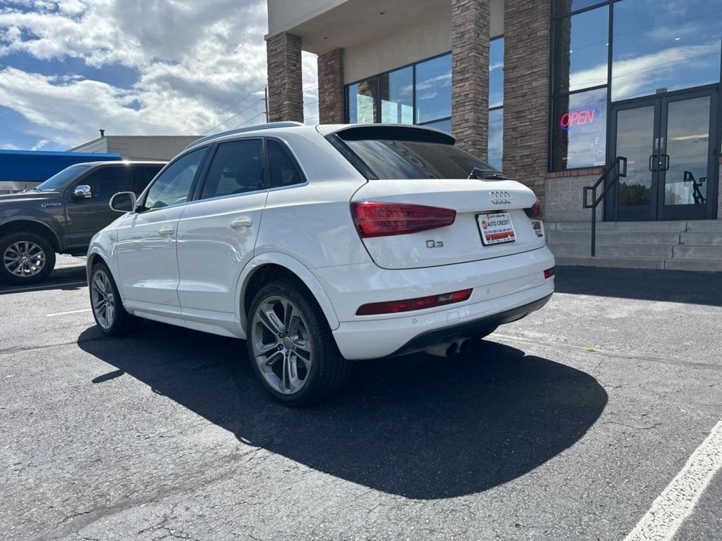 2018 Cortina White /Black Audi Q3 2.0T Premium Plus (WA1JCCFSXJR) with an 2.0L 4-Cylinder TFSI engine, Automatic transmission, located at 8595 Washington St., Thornton, CO, 80229, (303) 287-5511, 39.852348, -104.978447 - 2018 Audi Q3 Premium Plus, All Wheel Drive. This one is fully serviced including new tires. Veryclean inside and out showing pride of ownership. <br>All Cars Have Clean Titles And Are Serviced Before Sale., Clean Carfax, No Accident, Apple/Android Car Play, New Tires, Blind Spot Monitoring, Backup C - Photo#7