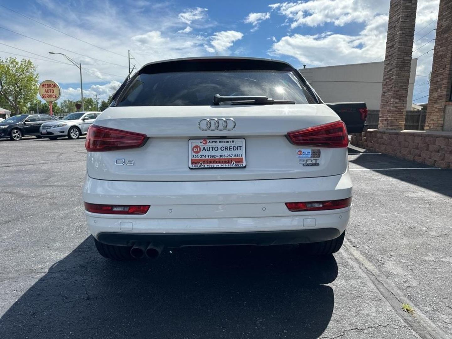 2018 Cortina White /Black Audi Q3 2.0T Premium Plus (WA1JCCFSXJR) with an 2.0L 4-Cylinder TFSI engine, Automatic transmission, located at 8595 Washington St., Thornton, CO, 80229, (303) 287-5511, 39.852348, -104.978447 - 2018 Audi Q3 Premium Plus with NO ACCIDENTS, clean Colorado tilte , All Wheel Drive. This one is fully serviced including new tires. Very clean inside and out showing pride of ownership. Loaded with, blind spot monitoring, Apple/Android Carplay, backup camera, heated leather seats, panoramic sun roo - Photo#6