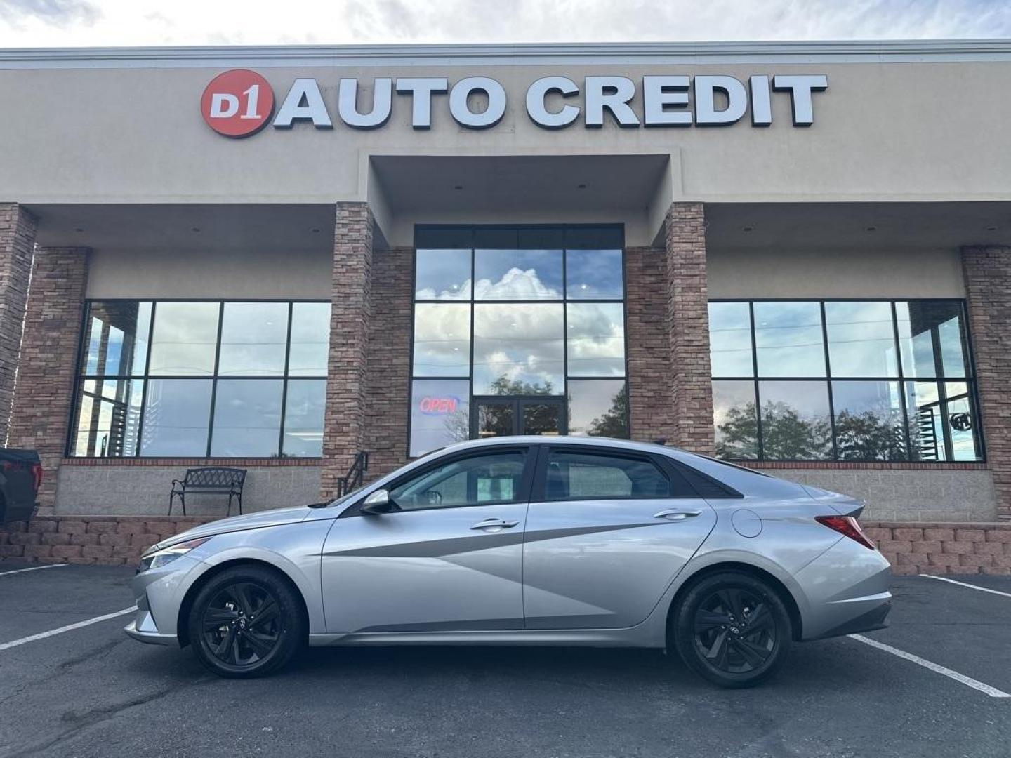 2021 Shimmering Silver Pearl /Black Hyundai Elantra SEL (5NPLM4AG9MH) with an 2.0L 4-Cylinder DOHC 16V engine, CVT transmission, located at 8595 Washington St., Thornton, CO, 80229, (303) 287-5511, 39.852348, -104.978447 - 2021 Hyundai Elantra One Owner, SEL loaded with, blind spot detection, Apple/Android Carplay, Lane departure warning, push button start and excellent fuel economy. <br><br>All Cars Have Clean Titles And Are Serviced Before Sale., CarfaxOne Owner, No Accidents, Apple/Android Car Play, Backup Camera, - Photo#0