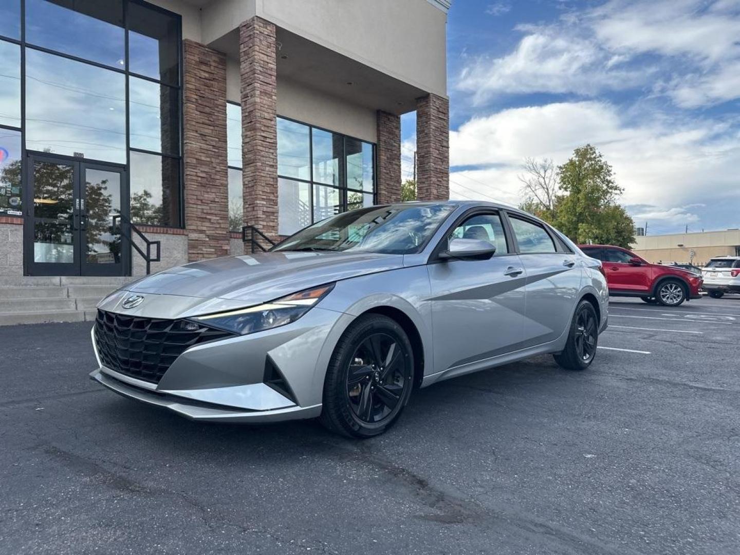 2021 Shimmering Silver Pearl /Black Hyundai Elantra SEL (5NPLM4AG9MH) with an 2.0L 4-Cylinder DOHC 16V engine, CVT transmission, located at 8595 Washington St., Thornton, CO, 80229, (303) 287-5511, 39.852348, -104.978447 - 2021 Hyundai Elantra One Owner, SEL loaded with, blind spot detection, Apple/Android Carplay, Lane departure warning, push button start and excellent fuel economy. <br><br>All Cars Have Clean Titles And Are Serviced Before Sale., CarfaxOne Owner, No Accidents, Apple/Android Car Play, Backup Camera, - Photo#1