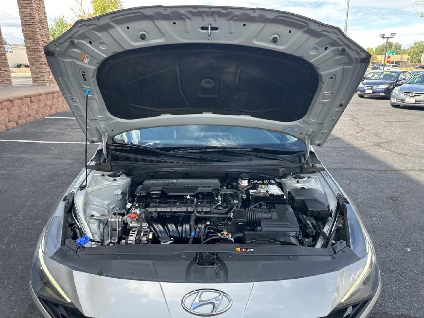 2021 Shimmering Silver Pearl /Black Hyundai Elantra SEL (5NPLM4AG9MH) with an 2.0L 4-Cylinder DOHC 16V engine, CVT transmission, located at 8595 Washington St., Thornton, CO, 80229, (303) 287-5511, 39.852348, -104.978447 - 2021 Hyundai Elantra One Owner, SEL loaded with, blind spot detection, Apple/Android Carplay, Lane departure warning, push button start and excellent fuel economy. <br><br>All Cars Have Clean Titles And Are Serviced Before Sale., CarfaxOne Owner, No Accidents, Apple/Android Car Play, Backup Camera, - Photo#28