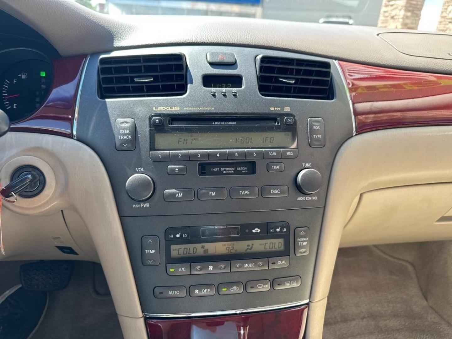 2004 White Lexus ES 330 (JTHBA30G245) with an 3.3L V6 SMPI DOHC engine, Automatic transmission, located at 8595 Washington St., Thornton, CO, 80229, (303) 287-5511, 39.852348, -104.978447 - 2004 Lexus ES<br><br>D1 Auto NEVER charges dealer fees! All cars have clean titles and have been inspected for mechanical issues. We have financing for everyone. Good credit, bad credit, first time buyers.<br>CARFAX One-Owner.<br>Please call Lakewood Location 303-274-7692 or Thornton 303-287-5511 to - Photo#15