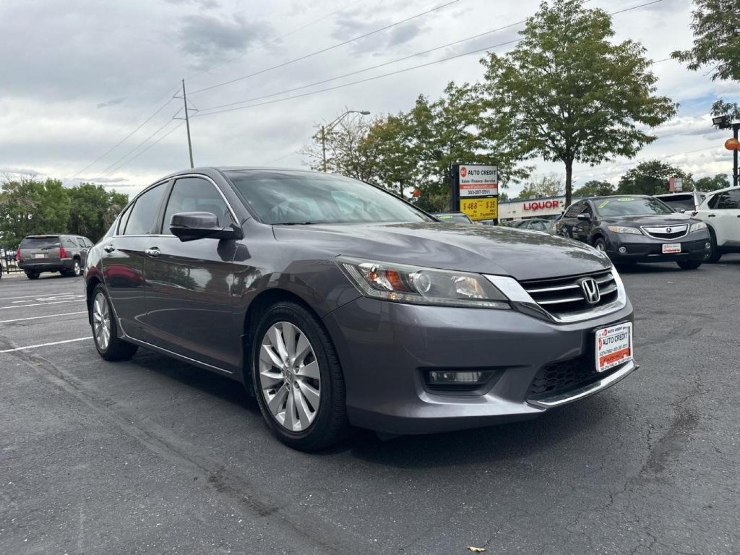 2015 Modern Steel Metallic /Gray Honda Accord EX-L (1HGCR2F80FA) with an 2.4L I4 DOHC i-VTEC 16V engine, CVT transmission, located at 8595 Washington St., Thornton, CO, 80229, (303) 287-5511, 39.852348, -104.978447 - 2015 Honda Accord in excellent condition inside and out. Clean title and really shows pride of ownership. Non smoker and loaded with, heaed leather seats, Bluetooth with Bluetooh audio to play your music, sun roof, 2 sets of floor mats, and fully serviced. <br>All Cars Have Clean Titles And Are Serv - Photo#3