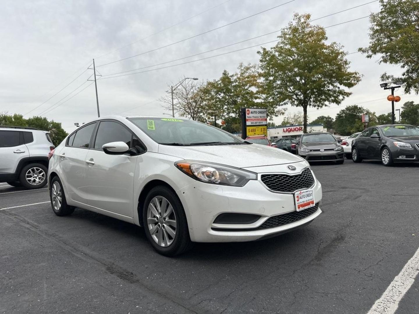 2016 Snow White Pearl /Gray Kia Forte LX (KNAFX4A64G5) with an 1.8L I4 DOHC Dual CVVT engine, Automatic transmission, located at 8595 Washington St., Thornton, CO, 80229, (303) 287-5511, 39.852348, -104.978447 - 2016 Kia Forte<br><br>D1 Auto NEVER charges dealer fees! All cars have clean titles and have been inspected for mechanical issues. We have financing for everyone. Good credit, bad credit, first time buyers.<br><br>Please call Lakewood Location 303-274-7692 or Thornton 303-287-5511 to schedule a test - Photo#3