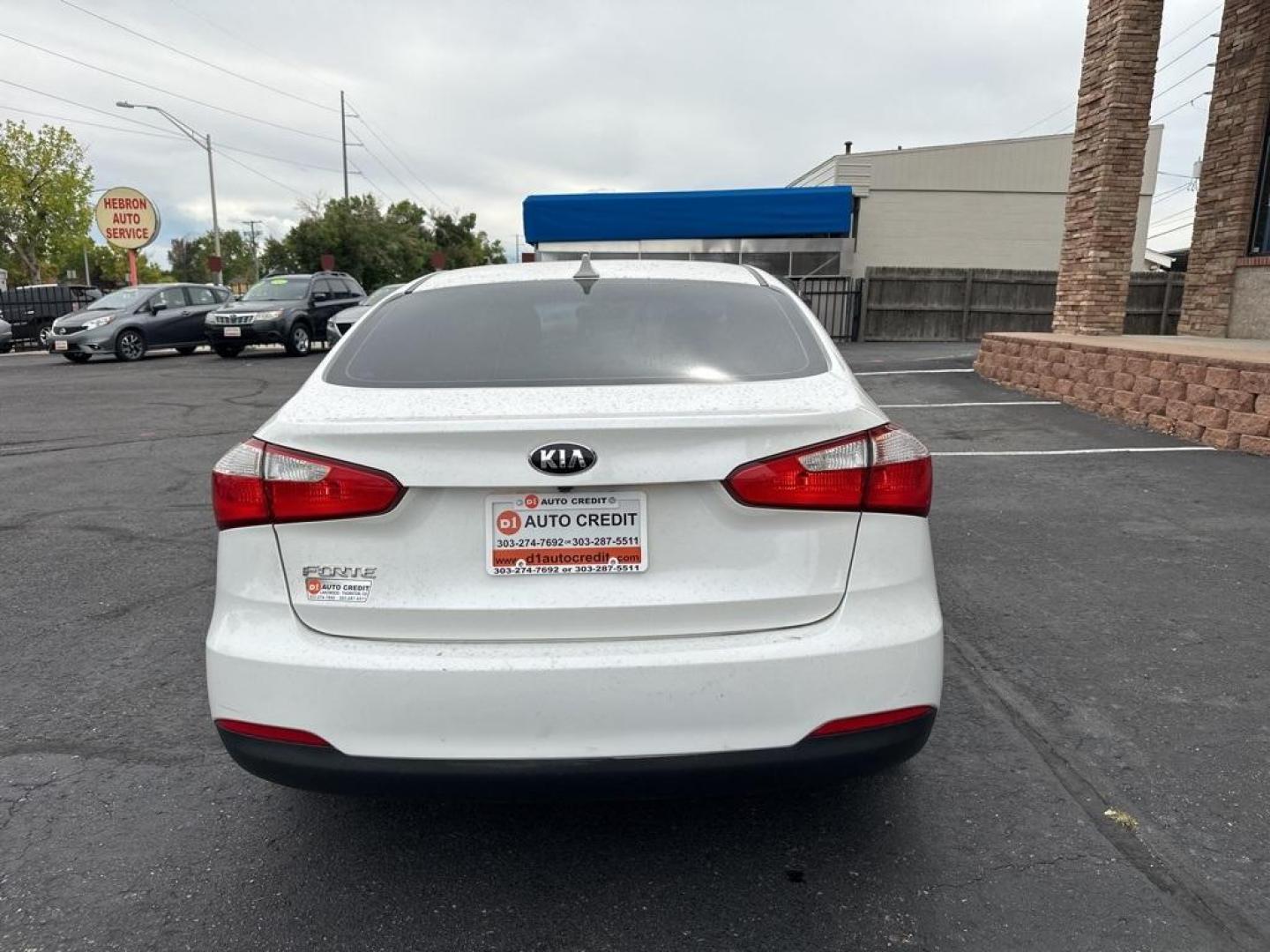 2016 Snow White Pearl /Gray Kia Forte LX (KNAFX4A64G5) with an 1.8L I4 DOHC Dual CVVT engine, Automatic transmission, located at 8595 Washington St., Thornton, CO, 80229, (303) 287-5511, 39.852348, -104.978447 - 2016 Kia Forte<br><br>D1 Auto NEVER charges dealer fees! All cars have clean titles and have been inspected for mechanical issues. We have financing for everyone. Good credit, bad credit, first time buyers.<br><br>Please call Lakewood Location 303-274-7692 or Thornton 303-287-5511 to schedule a test - Photo#6