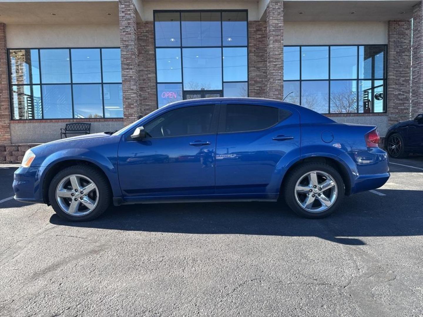 2014 Blue Streak Pearlcoat /Black Dodge Avenger SE (1C3CDZAB9EN) with an 2.4L I4 PZEV 16V Dual VVT engine, Automatic transmission, located at 10890 W. Colfax Ave., Lakewood, CO, 80215, (303) 274-7692, 39.739914, -105.120132 - 2014 Dodge Avenger FWD<br><br>D1 Auto NEVER charges dealer fees! All cars have clean titles and have been inspected for mechanical issues. We have financing for everyone. Good credit, bad credit, first time buyers.<br><br>Please call Lakewood Location 303-274-7692 or Thornton 303-287-5511 to schedul - Photo#7