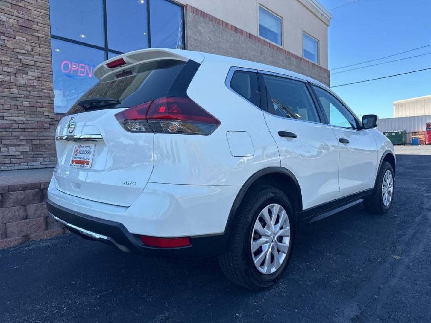 2019 Glacier White /Charcoal Nissan Rogue S (5N1AT2MV6KC) with an 2.5L I4 DOHC 16V engine, CVT transmission, located at 8595 Washington St., Thornton, CO, 80229, (303) 287-5511, 39.852348, -104.978447 - 2019 Nissan Rogue All Wheel Drive, One Owner, Mint Condition. <br>All Cars Have Clean Titles And Are Serviced Before Sale., CarfaxOne Owner, No Accidents, Backup Camera, Non Smoker, No Pet Odor Or Hair, AWD.<br><br>D1 Auto NEVER charges dealer fees! All cars have clean titles and have been inspected - Photo#3