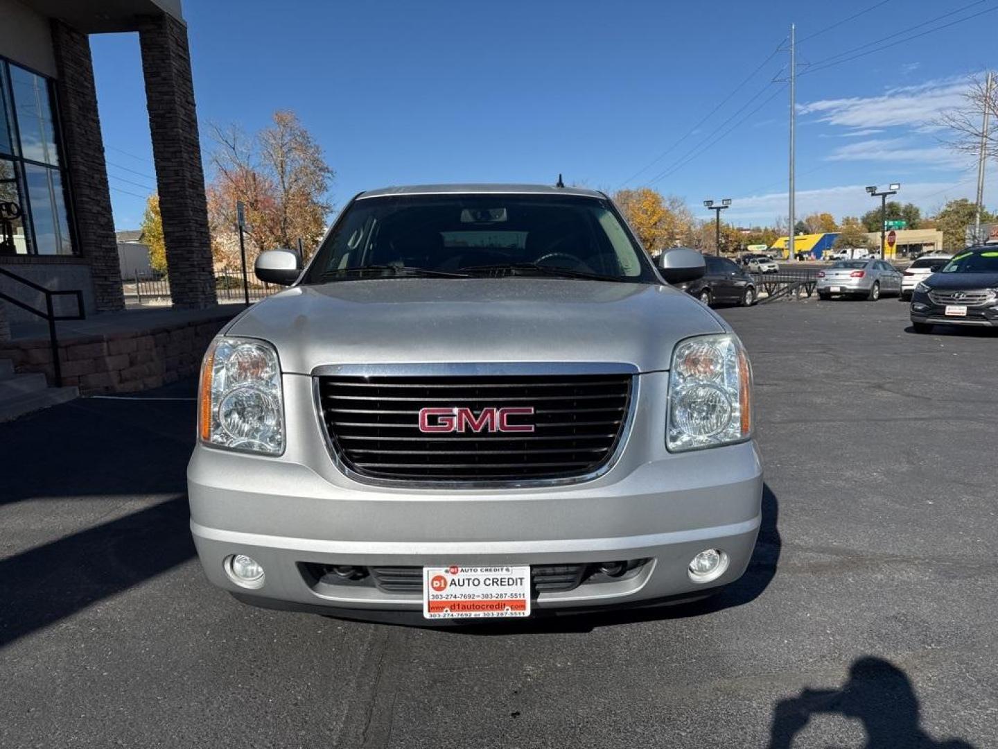 2013 Quicksilver Metallic /Ebony GMC Yukon SLT (1GKS2CE00DR) with an Vortec 5.3L V8 SFI Flex Fuel engine, Automatic transmission, located at 8595 Washington St., Thornton, CO, 80229, (303) 287-5511, 39.852348, -104.978447 - 2013 GMC Yukon, Fully serviced with low miles. Heated leather seats, 3rd row seating, backup camera, Bluetooth and more. All common oil leaking lines have been replaced. Zero leaks and runs like a top! <br><br>All Cars Have Clean Titles And Are Serviced Before Sale., Backup Camera, Leather, Heated S - Photo#1