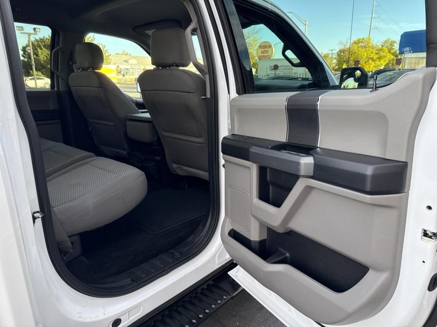 2018 Oxford White /Medium Earth Gray Ford F-150 XLT (1FTEW1E53JK) with an 5.0L V8 engine, Automatic transmission, located at 8595 Washington St., Thornton, CO, 80229, (303) 287-5511, 39.852348, -104.978447 - 2018 Ford F-150 XLT 4x4, One Owner and in great condition. 5.0 V8 engine is by far the best available engine for Ford trucks and towing. Fully serviced and ready for work or play. <br><br>All Cars Have Clean Titles And Are Serviced Before Sale., CarfaxOne Owner, No Accidents, Backup Camera, Non Smok - Photo#20