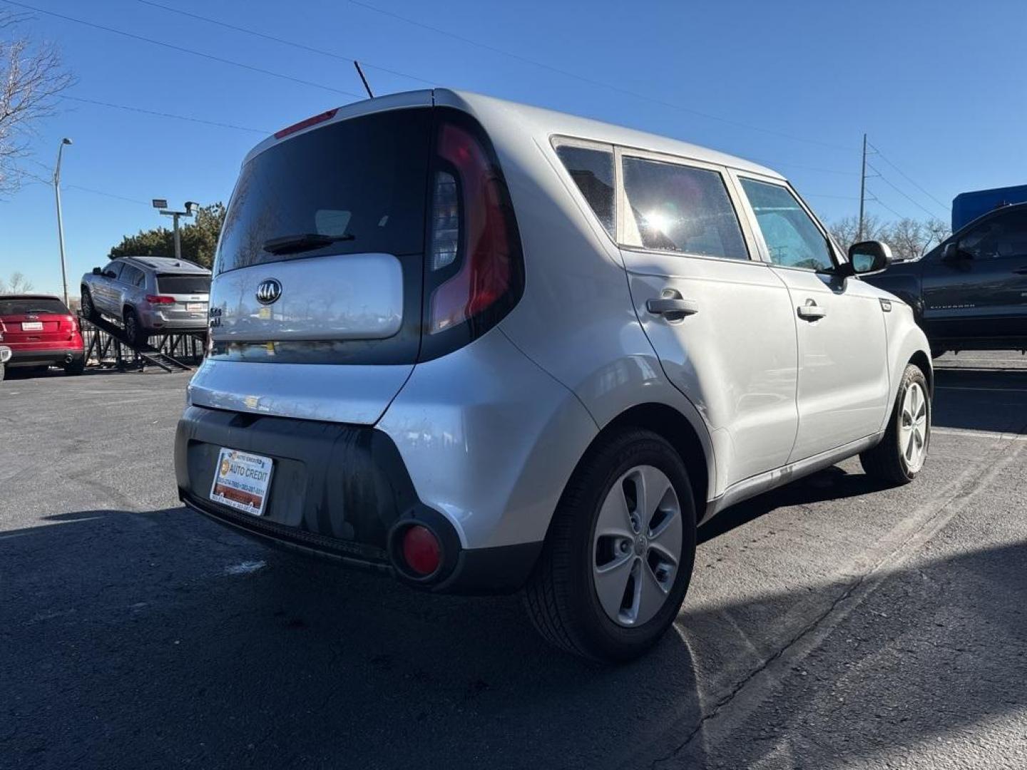 2016 Bright Silver /Black Kia Soul Base (KNDJN2A29G7) with an 1.6L I4 DGI engine, Automatic transmission, located at 8595 Washington St., Thornton, CO, 80229, (303) 287-5511, 39.852348, -104.978447 - 2016 Kia Soul CARFAX One-Owner. FWD<br><br>D1 Auto NEVER charges dealer fees! All cars have clean titles and have been inspected for mechanical issues. We have financing for everyone. Good credit, bad credit, first time buyers.<br>Clean CARFAX.<br>Please call Lakewood Location 303-274-7692 or Thornt - Photo#4