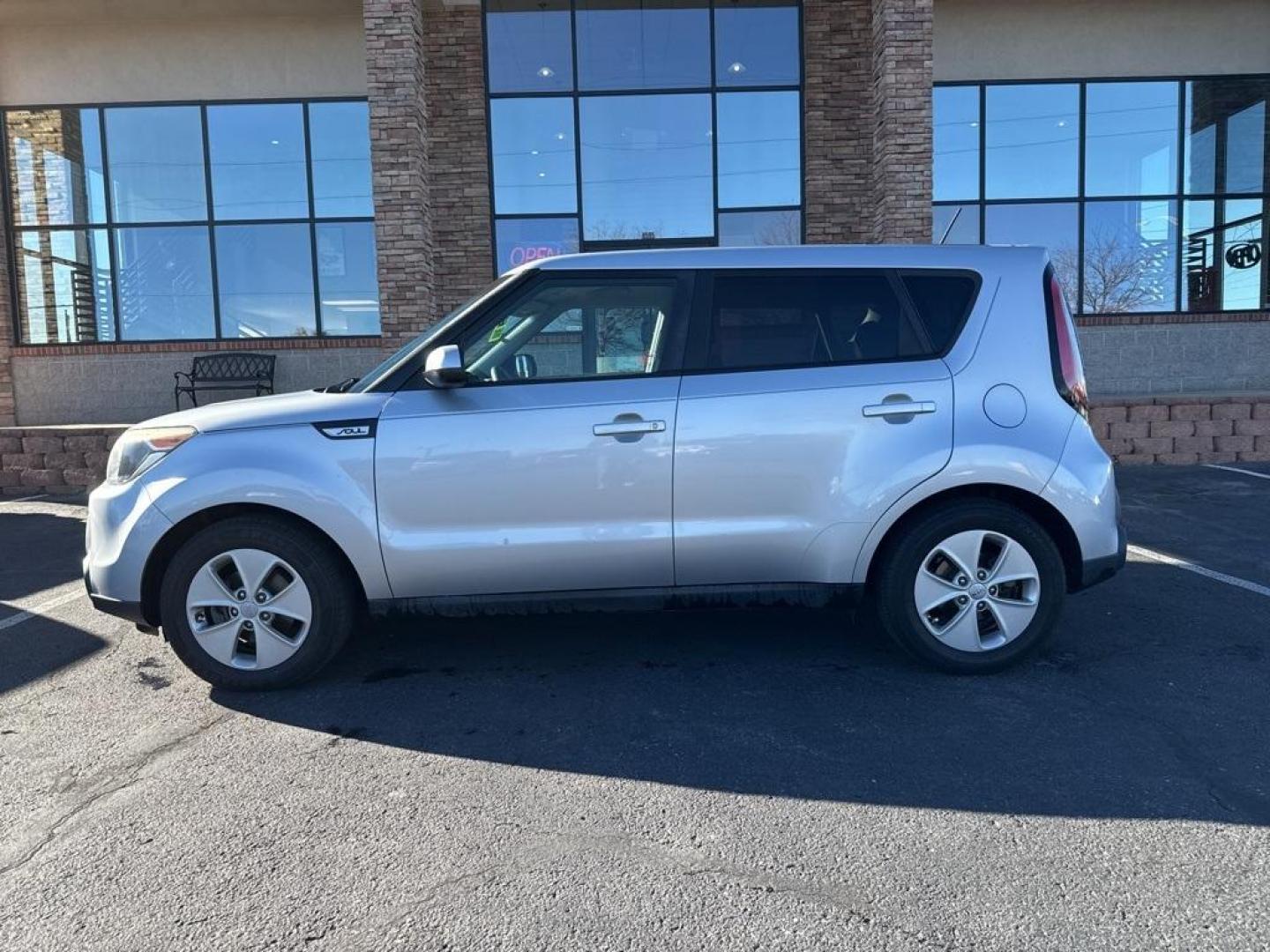 2016 Bright Silver /Black Kia Soul Base (KNDJN2A29G7) with an 1.6L I4 DGI engine, Automatic transmission, located at 8595 Washington St., Thornton, CO, 80229, (303) 287-5511, 39.852348, -104.978447 - 2016 Kia Soul CARFAX One-Owner. FWD<br><br>D1 Auto NEVER charges dealer fees! All cars have clean titles and have been inspected for mechanical issues. We have financing for everyone. Good credit, bad credit, first time buyers.<br>Clean CARFAX.<br>Please call Lakewood Location 303-274-7692 or Thornt - Photo#7