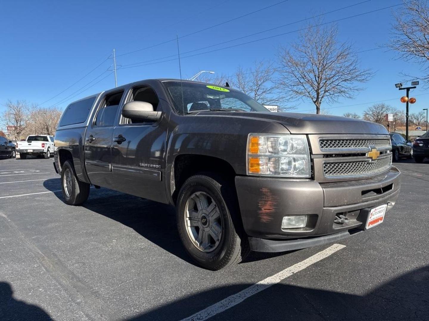 2012 Mocha Steel Metallic /Ebony Chevrolet Silverado 1500 LT (3GCPKSE76CG) with an Vortec 5.3L V8 SFI VVT Flex Fuel engine, Automatic transmission, located at 8595 Washington St., Thornton, CO, 80229, (303) 287-5511, 39.852348, -104.978447 - 2012 Chevrolet Silverado 1500 4WD Z71 <br><br>All Cars Have Clean Titles And Are Serviced Before Sale., 6-Speed Automatic Electronic with Overdrive, 4WD, Ebony Cloth, 18'' x 8'' Aluminum Wheels, Body-Colored Door Handles, Body-Colored Grille w/Unique Chrome Insert, Front Chrome Recovery Hooks, Heate - Photo#2