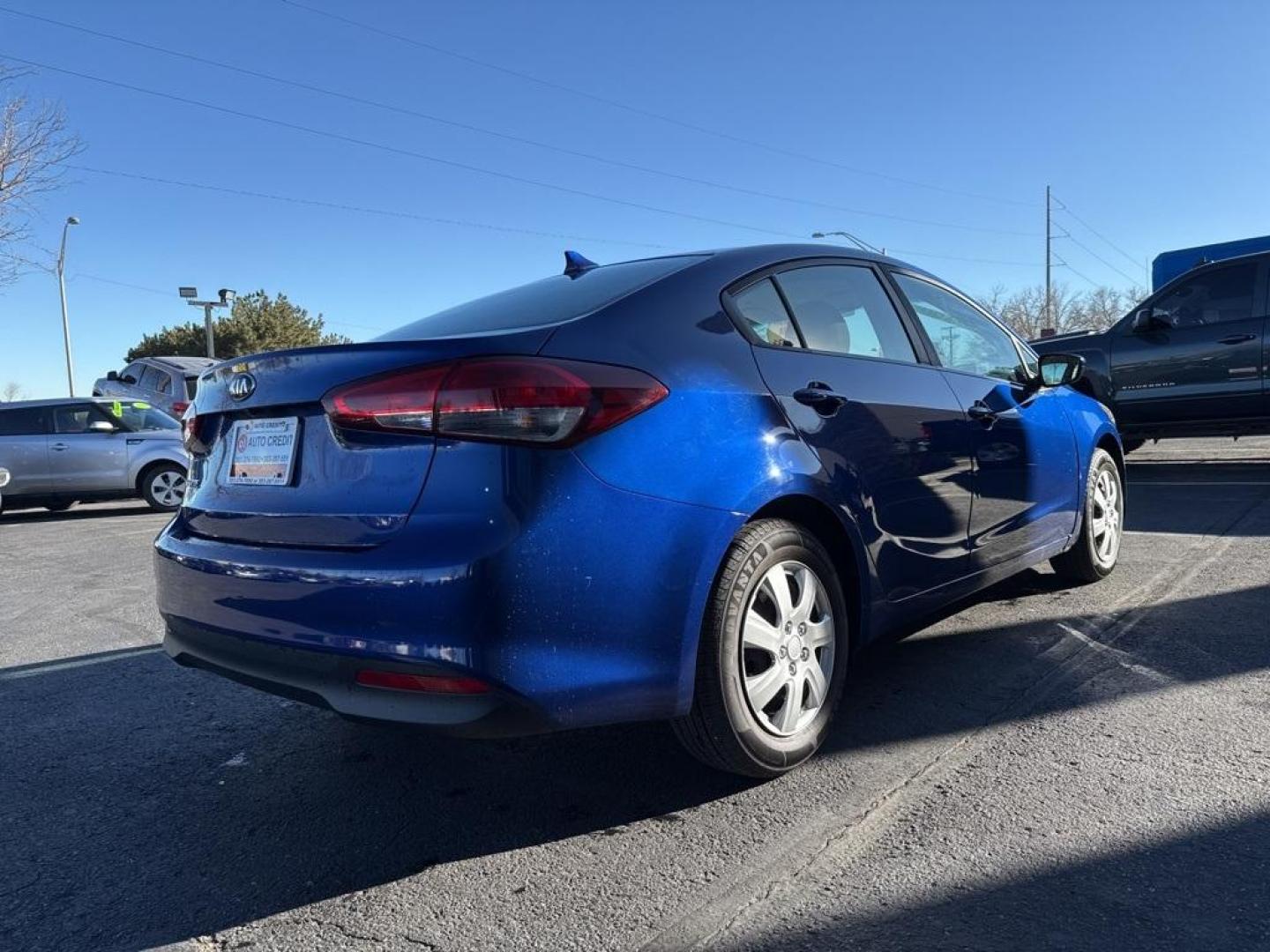 2017 Deep Sea Blue /Black Kia Forte LX (3KPFL4A71HE) with an 2.0L I4 DOHC Dual CVVT engine, Automatic transmission, located at 8595 Washington St., Thornton, CO, 80229, (303) 287-5511, 39.852348, -104.978447 - 2017 Kia Forte FWD<br><br>D1 Auto NEVER charges dealer fees! All cars have clean titles and have been inspected for mechanical issues. We have financing for everyone. Good credit, bad credit, first time buyers.<br><br>Please call Lakewood Location 303-274-7692 or Thornton 303-287-5511 to schedule a - Photo#4