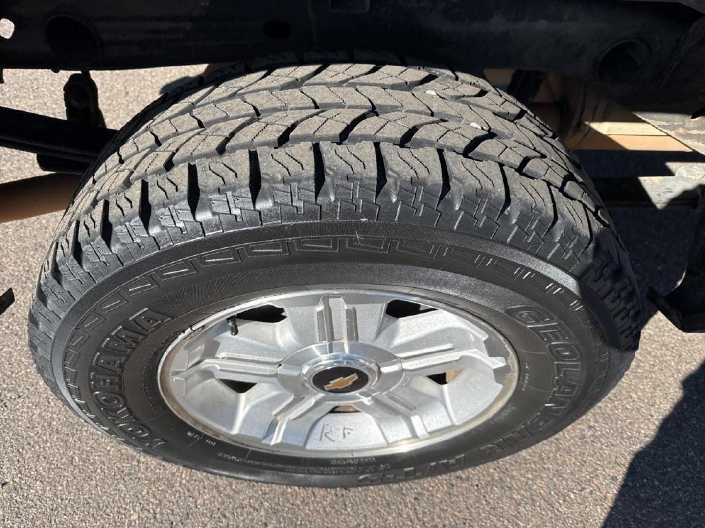 2013 Graystone Metallic /Ebony Chevrolet Silverado 1500 LT (1GCRKSE73DZ) with an Vortec 5.3L V8 SFI VVT Flex Fuel engine, Automatic transmission, located at 8595 Washington St., Thornton, CO, 80229, (303) 287-5511, 39.852348, -104.978447 - 2013 Chevrolet Silverado 1500 with crazy low miles!! This 2 owner truck is in mint condition inside and out with ZERO rust. You will not find a nicer low milage truck. No Accidents, Clean Title.<br><br>All Cars Have Clean Titles And Are Serviced Before Sale., Clean Carfax, No Accident, Vortec 5.3L V - Photo#14