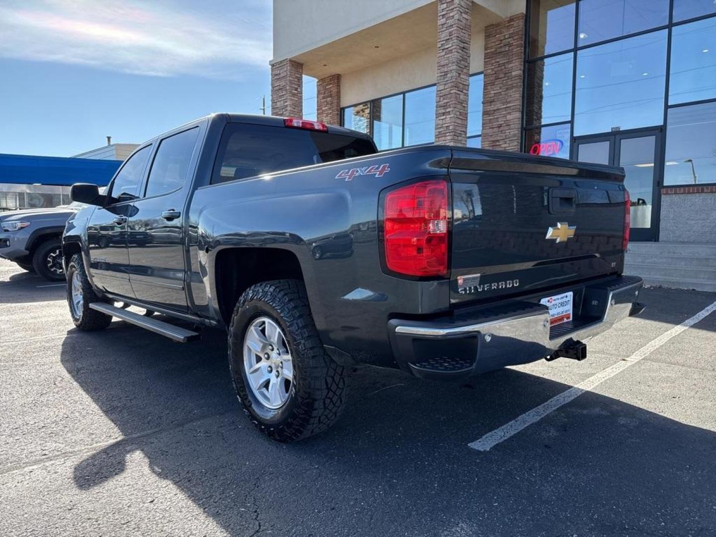 2017 Graphite Metallic /Cocoa/Dune Chevrolet Silverado 1500 LT (3GCUKREC1HG) with an V8 engine, Automatic transmission, located at 8595 Washington St., Thornton, CO, 80229, (303) 287-5511, 39.852348, -104.978447 - 2017 Chevrolet Silverado 1500 4WD LT1 that has just had a complete tune up including, new brakes front and rear, spark plugs, shocks front and rear, oil change and filters, new tires. This truck is in tiptop shape inside and out! No accidents, non smoker truck that shows no signs of abuse. <br><br> - Photo#6