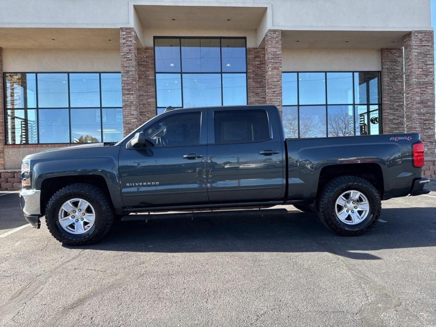 2017 Graphite Metallic /Cocoa/Dune Chevrolet Silverado 1500 LT (3GCUKREC1HG) with an V8 engine, Automatic transmission, located at 8595 Washington St., Thornton, CO, 80229, (303) 287-5511, 39.852348, -104.978447 - 2017 Chevrolet Silverado 1500 4WD LT1 that has just had a complete tune up including, new brakes front and rear, spark plugs, shocks front and rear, oil change and filters, new tires. This truck is in tiptop shape inside and out! No accidents, non smoker truck that shows no signs of abuse. <br><br> - Photo#7