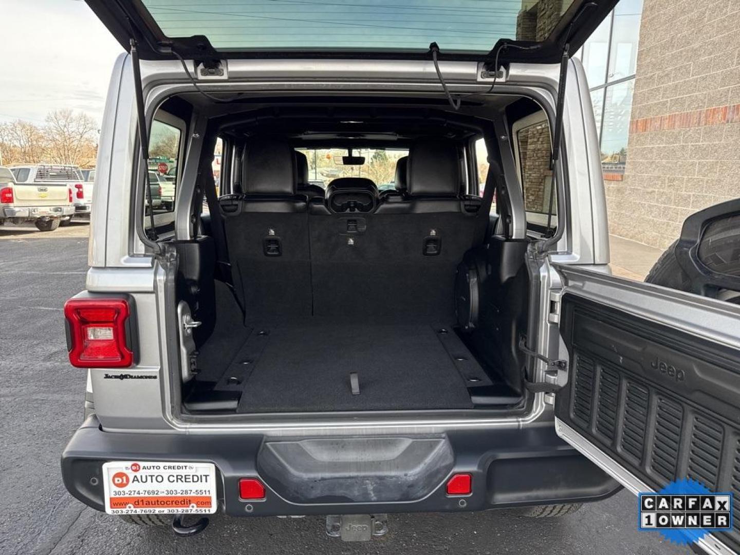 2018 Billet Silver Metallic Clearcoat /Black Jeep Wrangler Unlimited Sahara (1C4HJXEG2JW) with an 3.6L V6 24V VVT engine, Automatic transmission, located at 10890 W. Colfax Ave., Lakewood, CO, 80215, (303) 274-7692, 39.739914, -105.120132 - 2018 Jeep Wrangler, Sahara matching hard top. CARFAX One-Owner. No dents, no rock chips, no rust and in perfect condition inside and out. You will not find a cleaner Sahara out there. Fully serviced and ready for Colorado!! <br><br>4WD All Cars Have Clean Titles And Are Serviced Before Sale., Carfax - Photo#13