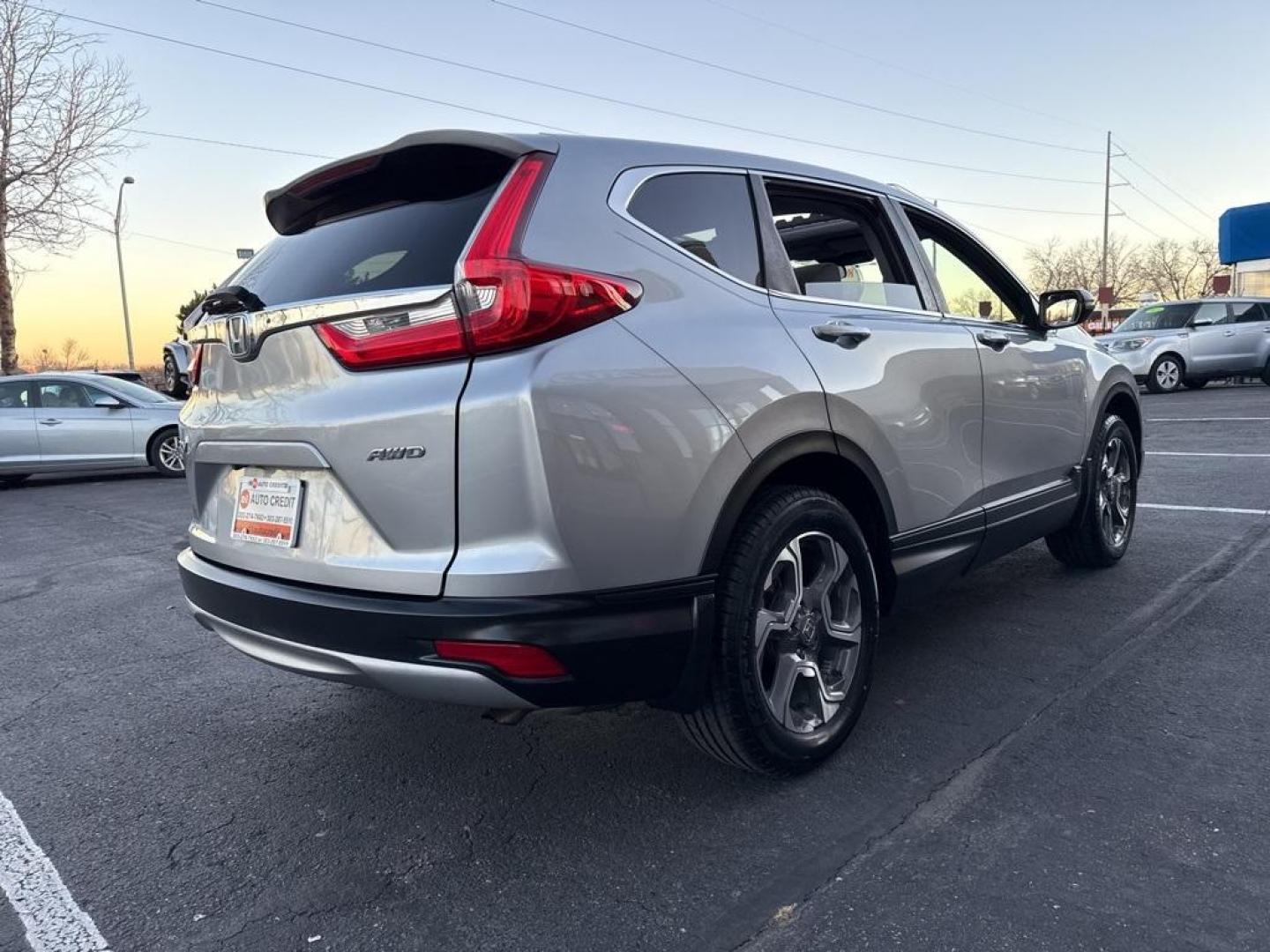 2018 Lunar Silver Metallic /Gray Honda CR-V EX (7FARW2H58JE) with an 1.5L I4 DOHC 16V engine, CVT transmission, located at 8595 Washington St., Thornton, CO, 80229, (303) 287-5511, 39.852348, -104.978447 - 2018 Honda CR-V AWD All Cars Have Clean Titles And Are Serviced Before Sale., Clean Carfax, No Accident, Apple/Android Car Play, Backup Camera, Non Smoker, No Pet Odor Or Hair, AWD.<br><br>D1 Auto NEVER charges dealer fees! All cars have clean titles and have been inspected for mechanical issues. We - Photo#5