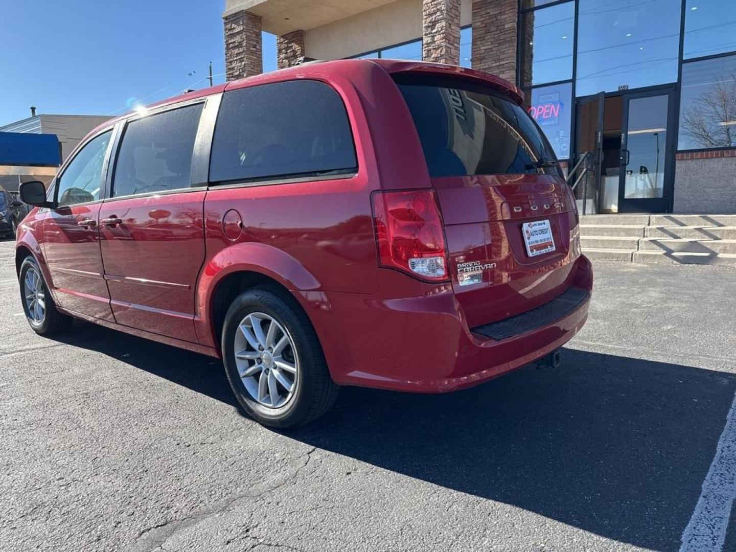 2014 Redline 2 Coat Pearl /Black/Light Graystone Dodge Grand Caravan SXT (2C4RDGCG8ER) with an 3.6L V6 24V VVT engine, Automatic transmission, located at 8595 Washington St., Thornton, CO, 80229, (303) 287-5511, 39.852348, -104.978447 - 2014 Dodge Grand Caravan FWD<br><br>D1 Auto NEVER charges dealer fees! All cars have clean titles and have been inspected for mechanical issues. We have financing for everyone. Good credit, bad credit, first time buyers.<br>Clean CARFAX.<br>Please call Lakewood Location 303-274-7692 or Thornton 303- - Photo#6