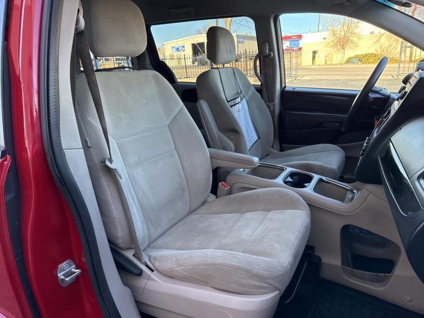 2014 Redline 2 Coat Pearl /Black/Light Graystone Dodge Grand Caravan SXT (2C4RDGCG8ER) with an 3.6L V6 24V VVT engine, Automatic transmission, located at 8595 Washington St., Thornton, CO, 80229, (303) 287-5511, 39.852348, -104.978447 - 2014 Dodge Grand Caravan FWD<br><br>D1 Auto NEVER charges dealer fees! All cars have clean titles and have been inspected for mechanical issues. We have financing for everyone. Good credit, bad credit, first time buyers.<br>Clean CARFAX.<br>Please call Lakewood Location 303-274-7692 or Thornton 303- - Photo#9