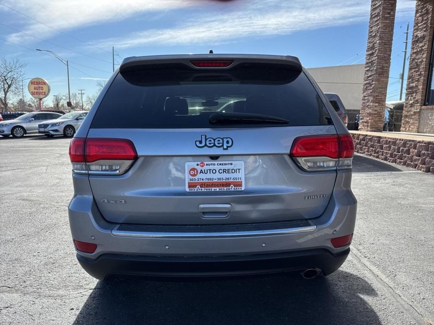 2019 Billet Silver Metallic Clearcoat /Black Jeep Grand Cherokee Limited (1C4RJFBG4KC) with an 3.6L V6 24V VVT engine, Automatic transmission, located at 8595 Washington St., Thornton, CO, 80229, (303) 287-5511, 39.852348, -104.978447 - 2019 Jeep Grand Cherokee Limited 4WD and fully loaded. <br><br>All Cars Have Clean Titles And Are Serviced Before Sale., Clean Carfax, No Accident, Apple/Android Car Play, New Tires, Blind Spot Monitoring, Backup Camera, Leather, Heated and Ventilated Seats, Heated rear Seats, Power Seats, Non Smoke - Photo#5