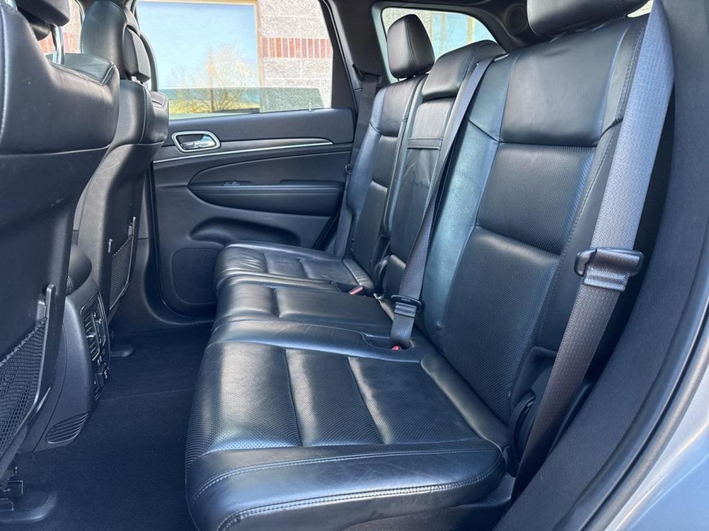 2019 Billet Silver Metallic Clearcoat /Black Jeep Grand Cherokee Limited (1C4RJFBG4KC) with an 3.6L V6 24V VVT engine, Automatic transmission, located at 8595 Washington St., Thornton, CO, 80229, (303) 287-5511, 39.852348, -104.978447 - 2019 Jeep Grand Cherokee Limited 4WD and fully loaded. <br><br>All Cars Have Clean Titles And Are Serviced Before Sale., Clean Carfax, No Accident, Apple/Android Car Play, New Tires, Blind Spot Monitoring, Backup Camera, Leather, Heated and Ventilated Seats, Heated rear Seats, Power Seats, Non Smoke - Photo#21