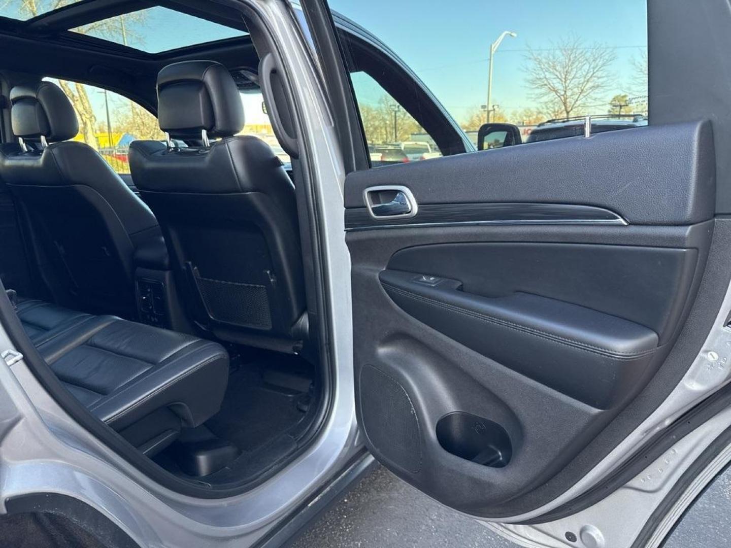 2019 Billet Silver Metallic Clearcoat /Black Jeep Grand Cherokee Limited (1C4RJFBG4KC) with an 3.6L V6 24V VVT engine, Automatic transmission, located at 8595 Washington St., Thornton, CO, 80229, (303) 287-5511, 39.852348, -104.978447 - 2019 Jeep Grand Cherokee Limited 4WD and fully loaded. <br><br>All Cars Have Clean Titles And Are Serviced Before Sale., Clean Carfax, No Accident, Apple/Android Car Play, New Tires, Blind Spot Monitoring, Backup Camera, Leather, Heated and Ventilated Seats, Heated rear Seats, Power Seats, Non Smoke - Photo#24