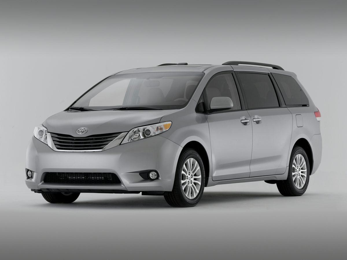 photo of 2012 Toyota Sienna LE 8 Passenger