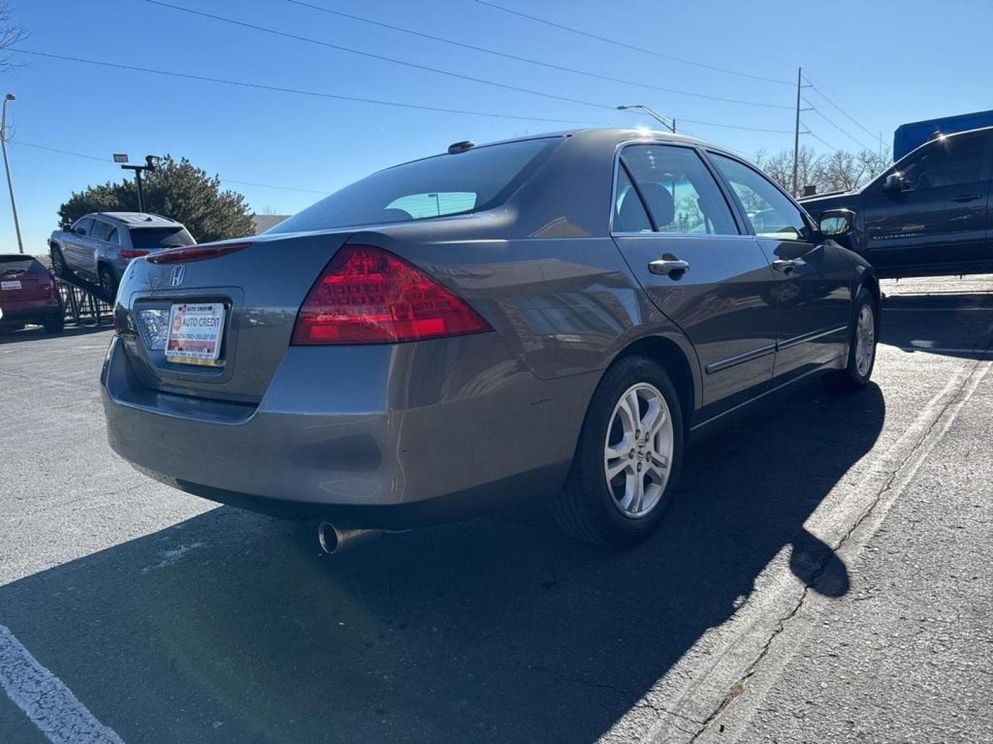 2006 Graphite Pearl /139345 Honda Accord EX-L (JHMCM56806C) with an 2.4L I4 DOHC i-VTEC 16V engine, Automatic transmission, located at 8595 Washington St., Thornton, CO, 80229, (303) 287-5511, 39.852348, -104.978447 - 2006 Honda Accord CARFAX One-Owner. FWD 139345 Leather.<br><br>D1 Auto NEVER charges dealer fees! All cars have clean titles and have been inspected for mechanical issues. We have financing for everyone. Good credit, bad credit, first time buyers.<br>Clean CARFAX.<br>Please call Lakewood Location 30 - Photo#4