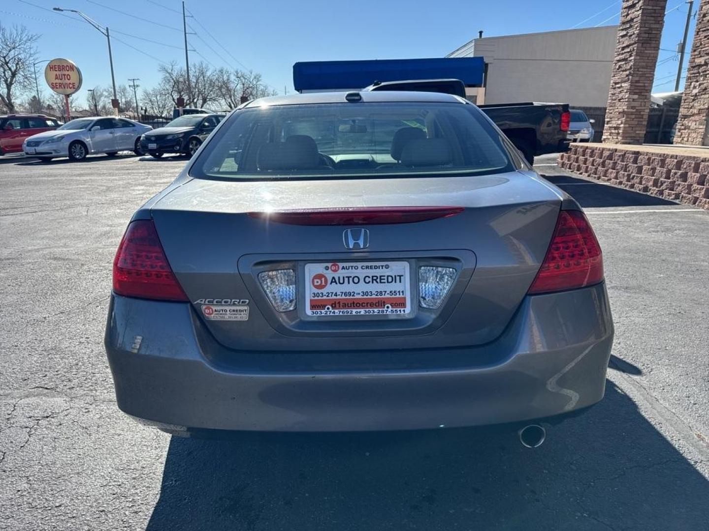 2006 Graphite Pearl /139345 Honda Accord EX-L (JHMCM56806C) with an 2.4L I4 DOHC i-VTEC 16V engine, Automatic transmission, located at 8595 Washington St., Thornton, CO, 80229, (303) 287-5511, 39.852348, -104.978447 - 2006 Honda Accord CARFAX One-Owner. FWD 139345 Leather.<br><br>D1 Auto NEVER charges dealer fees! All cars have clean titles and have been inspected for mechanical issues. We have financing for everyone. Good credit, bad credit, first time buyers.<br>Clean CARFAX.<br>Please call Lakewood Location 30 - Photo#5