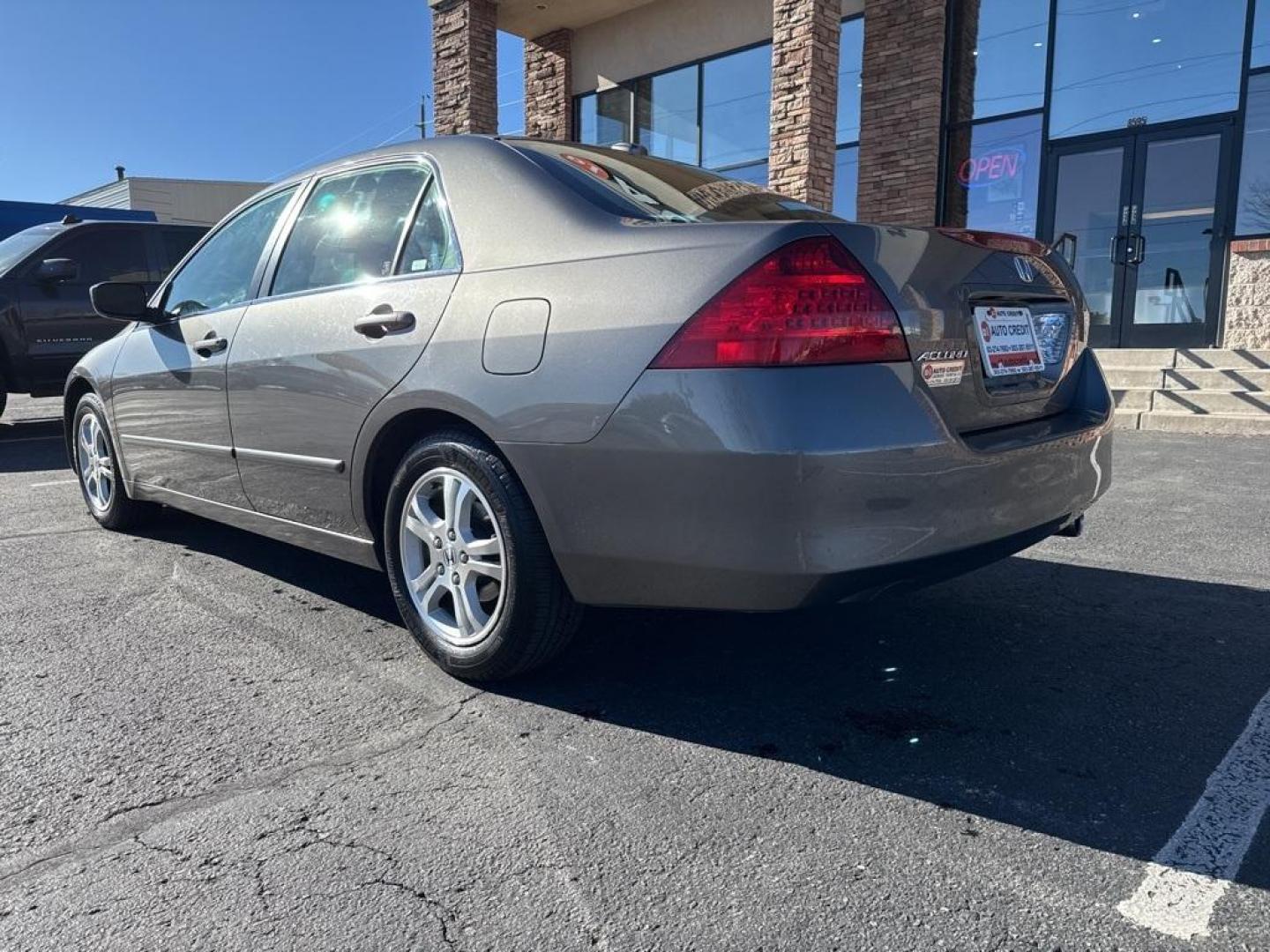 2006 Graphite Pearl /139345 Honda Accord EX-L (JHMCM56806C) with an 2.4L I4 DOHC i-VTEC 16V engine, Automatic transmission, located at 8595 Washington St., Thornton, CO, 80229, (303) 287-5511, 39.852348, -104.978447 - 2006 Honda Accord CARFAX One-Owner. FWD 139345 Leather.<br><br>D1 Auto NEVER charges dealer fees! All cars have clean titles and have been inspected for mechanical issues. We have financing for everyone. Good credit, bad credit, first time buyers.<br>Clean CARFAX.<br>Please call Lakewood Location 30 - Photo#6