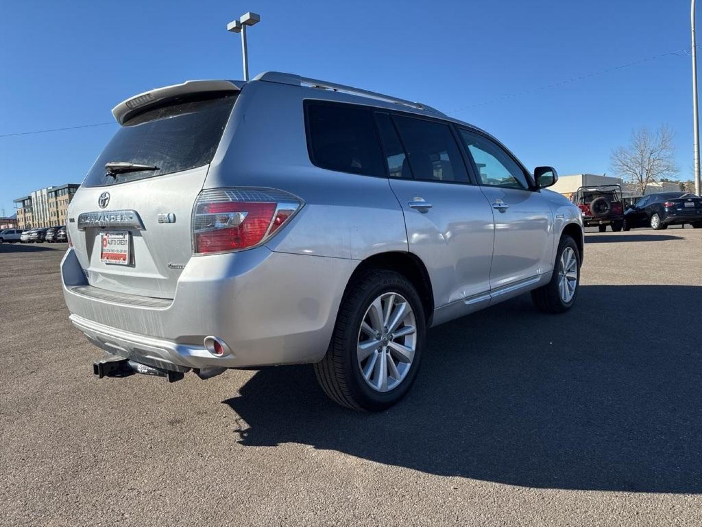 2008 Classic Silver Metallic /Ash Toyota Highlander Hybrid Limited (JTEEW44A382) with an 3.3L V6 MPI DOHC engine, CVT transmission, located at 8595 Washington St., Thornton, CO, 80229, (303) 287-5511, 39.852348, -104.978447 - 2008 Toyota Highlander Hybrid AWD 3.3L V6 MPI DOHC.<br><br>D1 Auto NEVER charges dealer fees! All cars have clean titles and have been inspected for mechanical issues. We have financing for everyone. Good credit, bad credit, first time buyers.<br>Clean CARFAX.<br>Please call Lakewood Location 303-27 - Photo#4