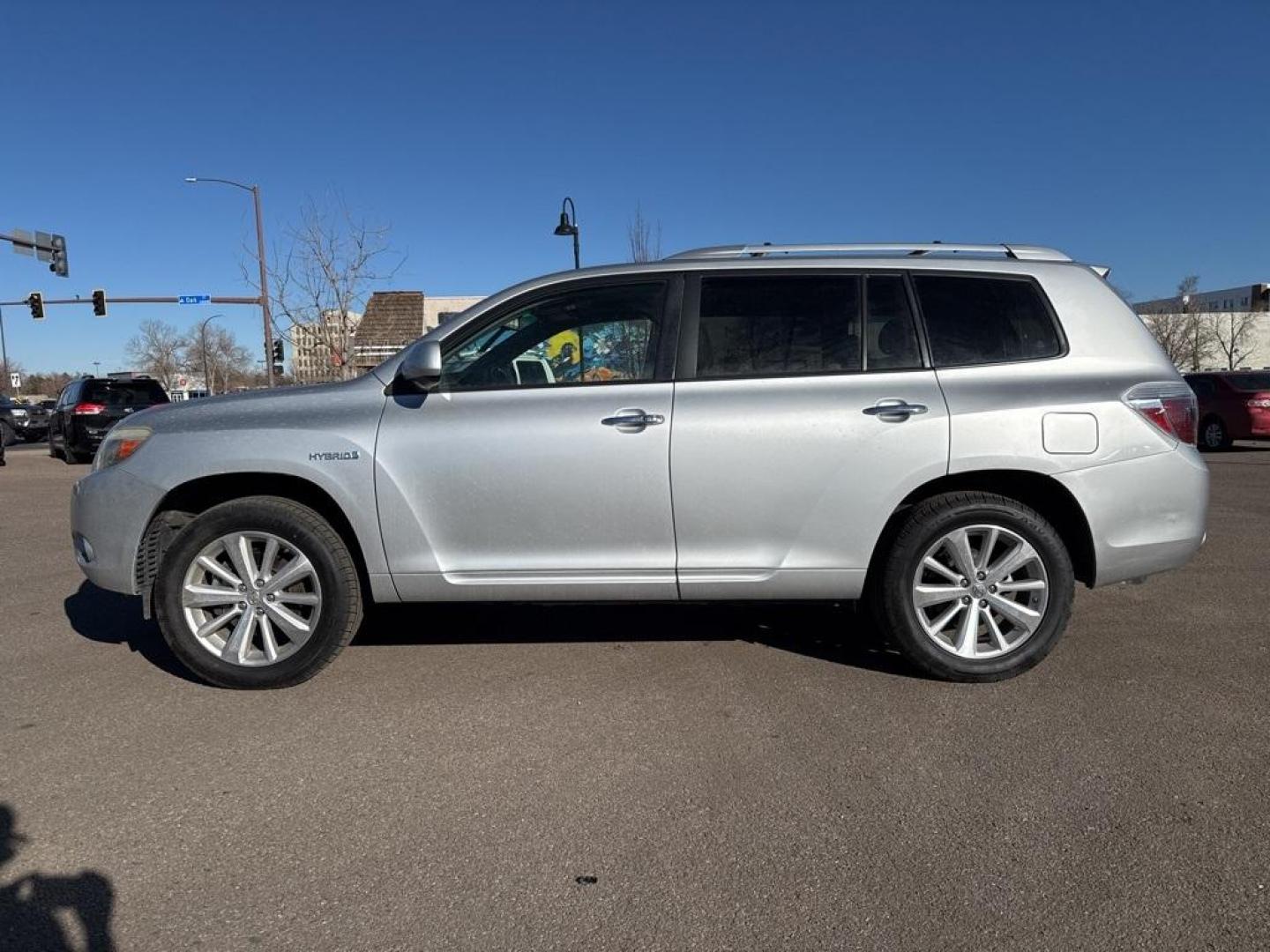 2008 Classic Silver Metallic /Ash Toyota Highlander Hybrid Limited (JTEEW44A382) with an 3.3L V6 MPI DOHC engine, CVT transmission, located at 8595 Washington St., Thornton, CO, 80229, (303) 287-5511, 39.852348, -104.978447 - 2008 Toyota Highlander Hybrid AWD 3.3L V6 MPI DOHC.<br><br>D1 Auto NEVER charges dealer fees! All cars have clean titles and have been inspected for mechanical issues. We have financing for everyone. Good credit, bad credit, first time buyers.<br>Clean CARFAX.<br>Please call Lakewood Location 303-27 - Photo#7