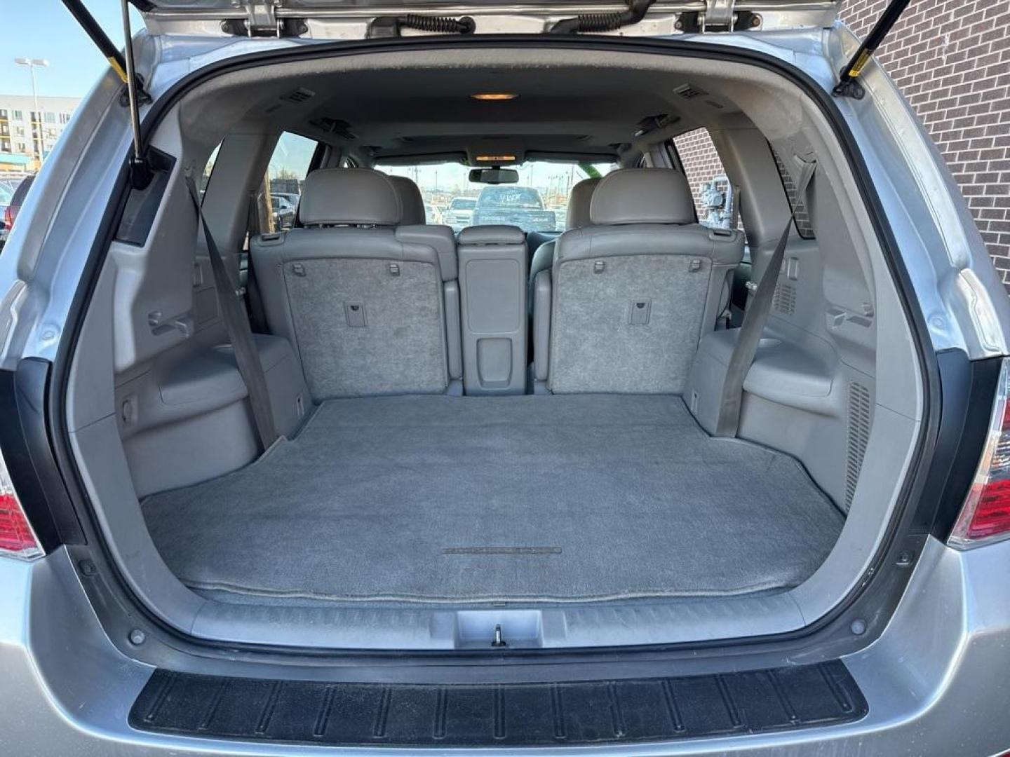 2008 Classic Silver Metallic /Ash Toyota Highlander Hybrid Limited (JTEEW44A382) with an 3.3L V6 MPI DOHC engine, CVT transmission, located at 8595 Washington St., Thornton, CO, 80229, (303) 287-5511, 39.852348, -104.978447 - 2008 Toyota Highlander Hybrid AWD 3.3L V6 MPI DOHC.<br><br>D1 Auto NEVER charges dealer fees! All cars have clean titles and have been inspected for mechanical issues. We have financing for everyone. Good credit, bad credit, first time buyers.<br>Clean CARFAX.<br>Please call Lakewood Location 303-27 - Photo#20