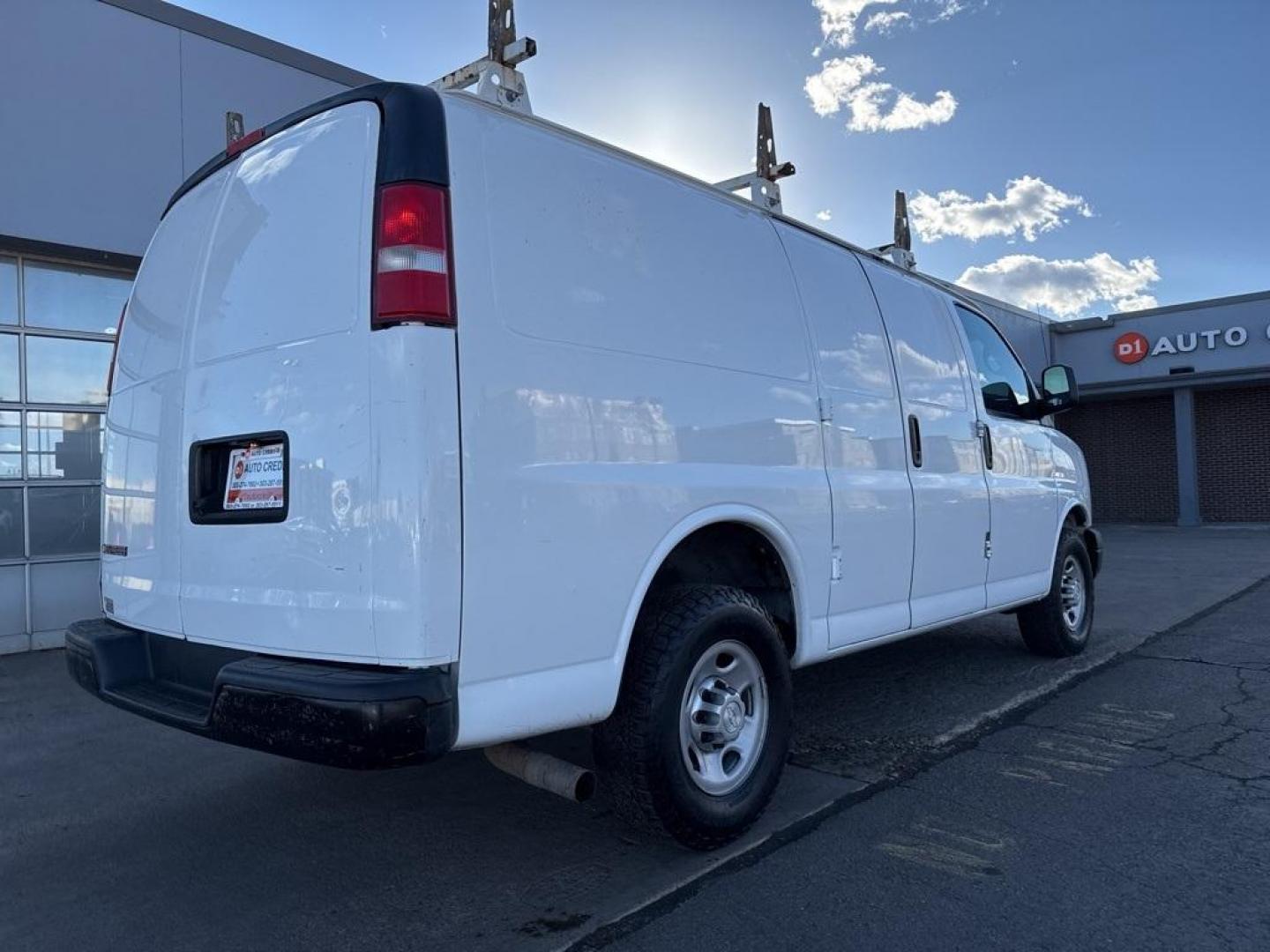 2015 Summit White /Medium Pewter Chevrolet Express 2500 Work Van (1GCWGFCFXF1) with an Vortec 4.8L V8 SFI engine, Automatic transmission, located at 8595 Washington St., Thornton, CO, 80229, (303) 287-5511, 39.852348, -104.978447 - 2015 Chevrolet Express 2500 CARFAX One-Owner. RWD Cargo<br><br>D1 Auto NEVER charges dealer fees! All cars have clean titles and have been inspected for mechanical issues. We have financing for everyone. Good credit, bad credit, first time buyers.<br>Clean CARFAX.<br>Please call Lakewood Location 30 - Photo#4