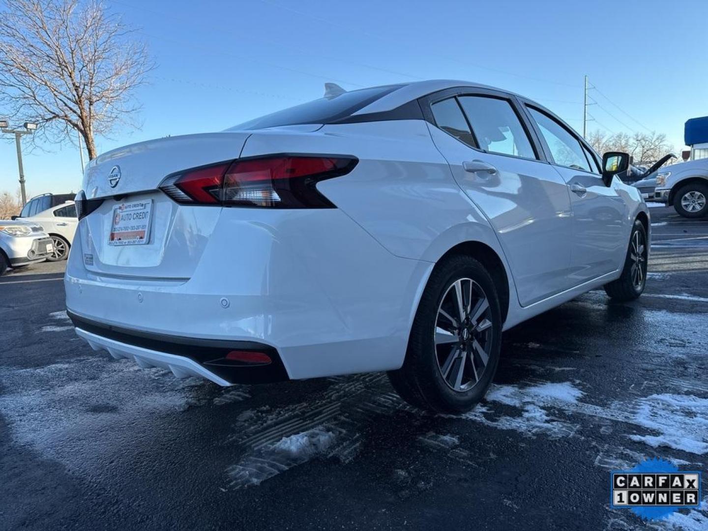 2022 Aspen White Tricoat /Graphite Nissan Versa 1.6 SV (3N1CN8EV9NL) with an 1.6L 4-Cylinder DOHC 16V engine, CVT transmission, located at 10890 W. Colfax Ave., Lakewood, CO, 80215, (303) 274-7692, 39.739914, -105.120132 - 2022 Nissan Versa CARFAX One-Owner.... All Cars Have Clean Titles And Are Serviced Before Sale., CarfaxOne Owner, No Accidents, Apple/Android Car Play, All Books and Keys, New Tires, Blind Spot Monitoring, Backup Camera, Non Smoker, No Pet Odor Or Hair, 1.6L 4-Cylinder DOHC 16V, FWD.<br><br>D1 Auto - Photo#5