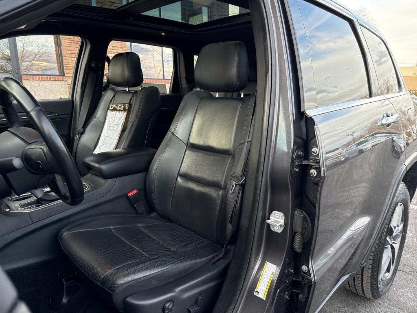 2018 Granite Crystal Metallic Clearcoat /Black Jeep Grand Cherokee Limited (1C4RJFBG2JC) with an 3.6L V6 24V VVT engine, Automatic transmission, located at 8595 Washington St., Thornton, CO, 80229, (303) 287-5511, 39.852348, -104.978447 - 2018 Jeep Grand Cherokee 4WD Luxury Group II All Cars Have Clean Titles And Are Serviced Before Sale., Apple/Android Car Play, New Tires, Blind Spot Monitoring, Backup Camera, Leather, Heated and Ventilated Seats, Bluetooth/ With Bluetooth Audio, Non Smoker, No Pet Odor Or Hair, 4WD, #1 Seat Foam Cu - Photo#8