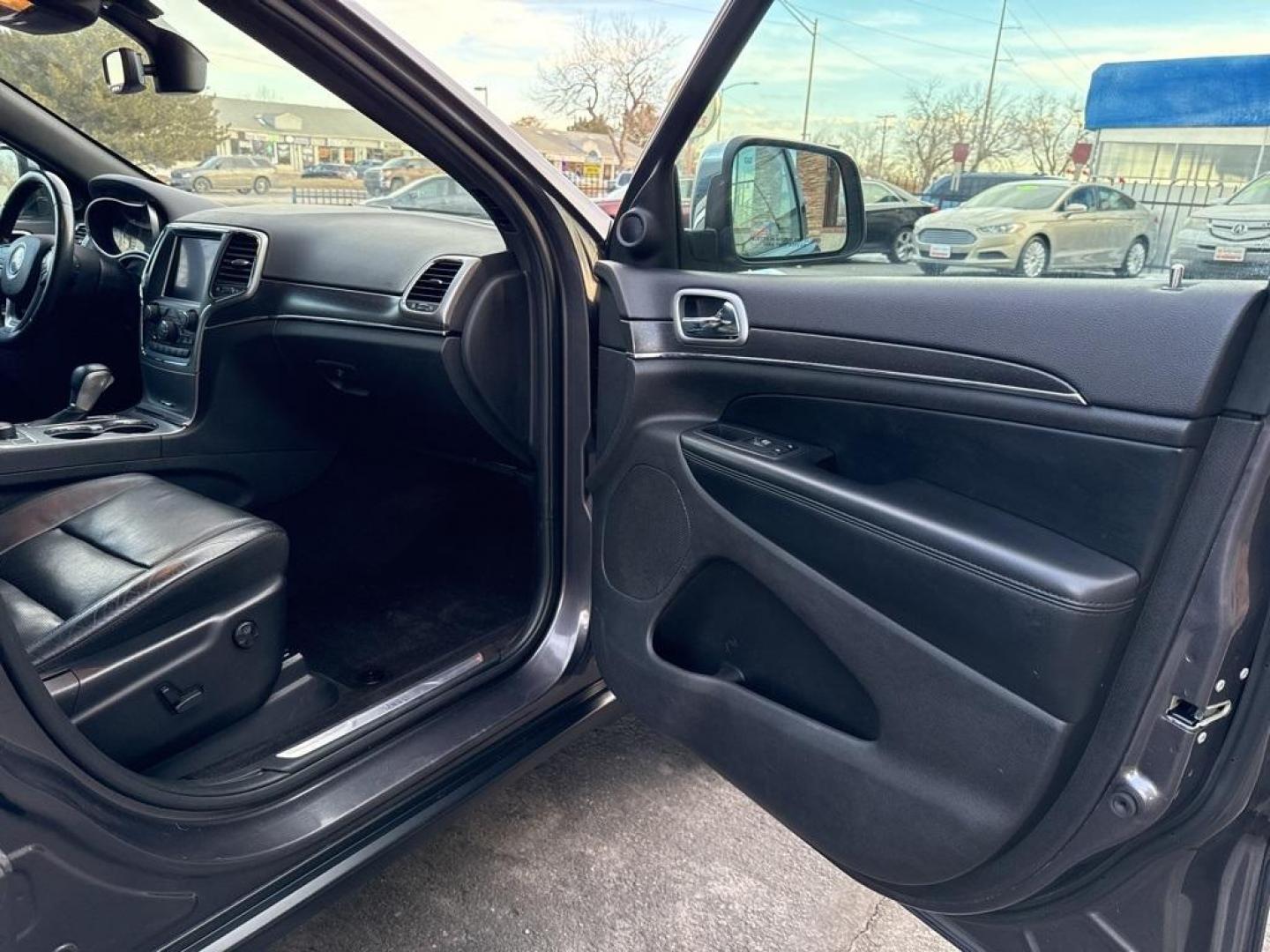 2018 Granite Crystal Metallic Clearcoat /Black Jeep Grand Cherokee Limited (1C4RJFBG2JC) with an 3.6L V6 24V VVT engine, Automatic transmission, located at 8595 Washington St., Thornton, CO, 80229, (303) 287-5511, 39.852348, -104.978447 - 2018 Jeep Grand Cherokee 4WD Luxury Group II All Cars Have Clean Titles And Are Serviced Before Sale., Apple/Android Car Play, New Tires, Blind Spot Monitoring, Backup Camera, Leather, Heated and Ventilated Seats, Bluetooth/ With Bluetooth Audio, Non Smoker, No Pet Odor Or Hair, 4WD, #1 Seat Foam Cu - Photo#27