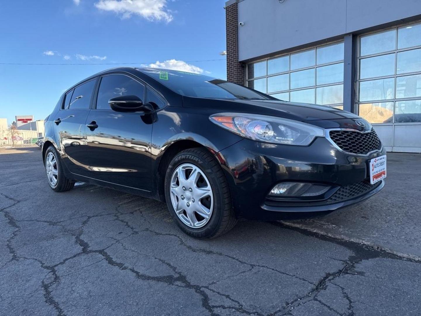 2016 Aurora Black Pearl /Black Kia Forte5 LX (KNAFK5A83G5) with an 2.0L I4 DOHC Dual CVVT engine, Automatic transmission, located at 10890 W. Colfax Ave., Lakewood, CO, 80215, (303) 274-7692, 39.739914, -105.120132 - 2016 Kia Forte5 FWD<br><br>D1 Auto NEVER charges dealer fees! All cars have clean titles and have been inspected for mechanical issues. We have financing for everyone. Good credit, bad credit, first time buyers.<br><br>Please call Lakewood Location 303-274-7692 or Thornton 303-287-5511 to schedule a - Photo#2