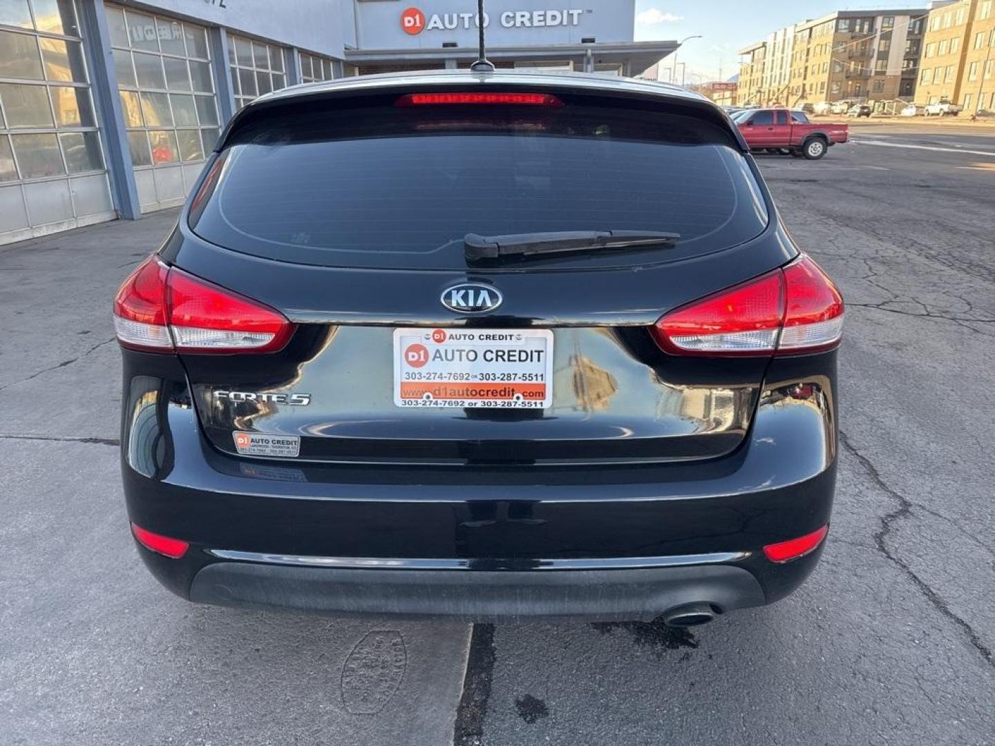 2016 Aurora Black Pearl /Black Kia Forte5 LX (KNAFK5A83G5) with an 2.0L I4 DOHC Dual CVVT engine, Automatic transmission, located at 10890 W. Colfax Ave., Lakewood, CO, 80215, (303) 274-7692, 39.739914, -105.120132 - 2016 Kia Forte5 FWD<br><br>D1 Auto NEVER charges dealer fees! All cars have clean titles and have been inspected for mechanical issues. We have financing for everyone. Good credit, bad credit, first time buyers.<br><br>Please call Lakewood Location 303-274-7692 or Thornton 303-287-5511 to schedule a - Photo#5