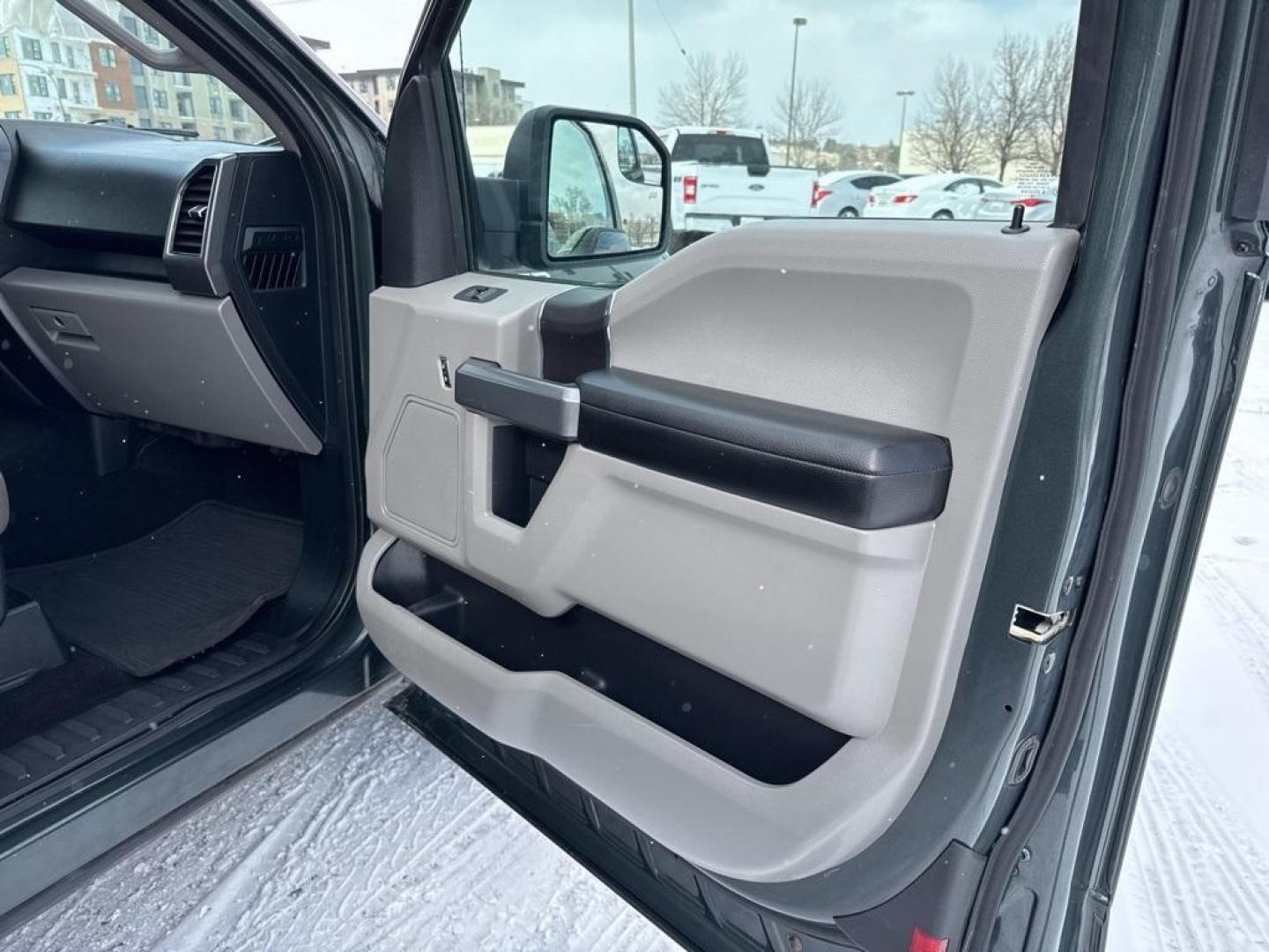 2018 Guard Metallic /Dark Earth Gray Ford F-150 XLT (1FTFX1E58JK) with an 5.0L V8 engine, Automatic transmission, located at 10890 W. Colfax Ave., Lakewood, CO, 80215, (303) 274-7692, 39.739914, -105.120132 - 2018 Ford F-150 XLT, 4WD All Cars Have Clean Titles And Are Serviced Before Sale., Clean Carfax, No Accident, Backup Camera, Non Smoker, F-150 XLT, 5.0L V8, 4WD.<br><br>D1 Auto NEVER charges dealer fees! All cars have clean titles and have been inspected for mechanical issues. We have financing for - Photo#23